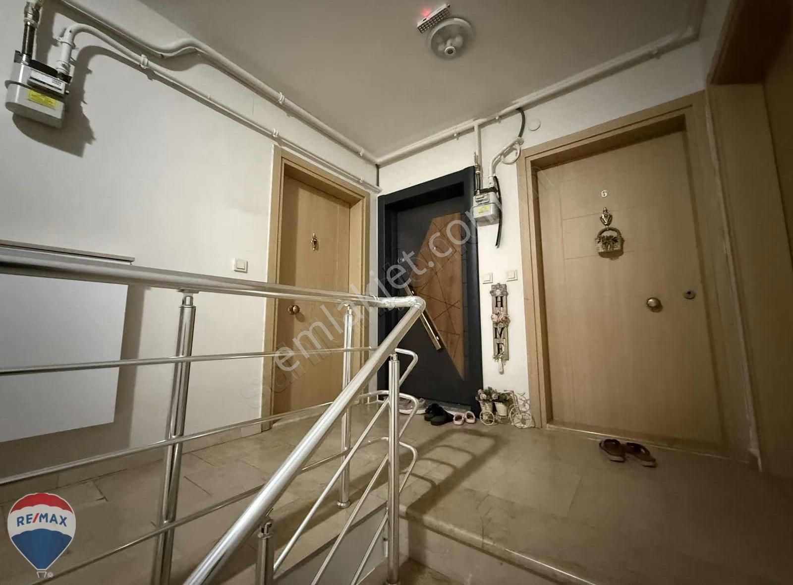 Remax İrem Cebeci'den Çarşıya Yakın Geniş 2+1 - Görsel 9