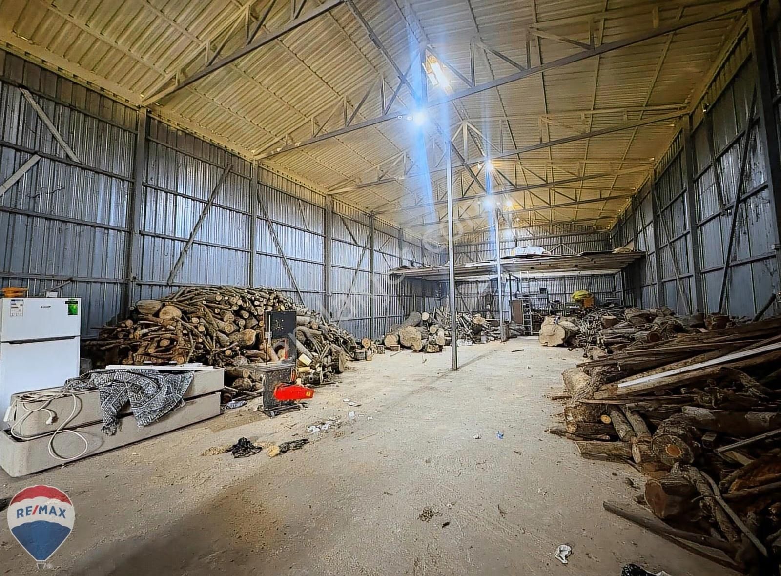 Remax Mavi'den 260m2 Yüksek Kullanımlı Kiralık Depo - Görsel 11