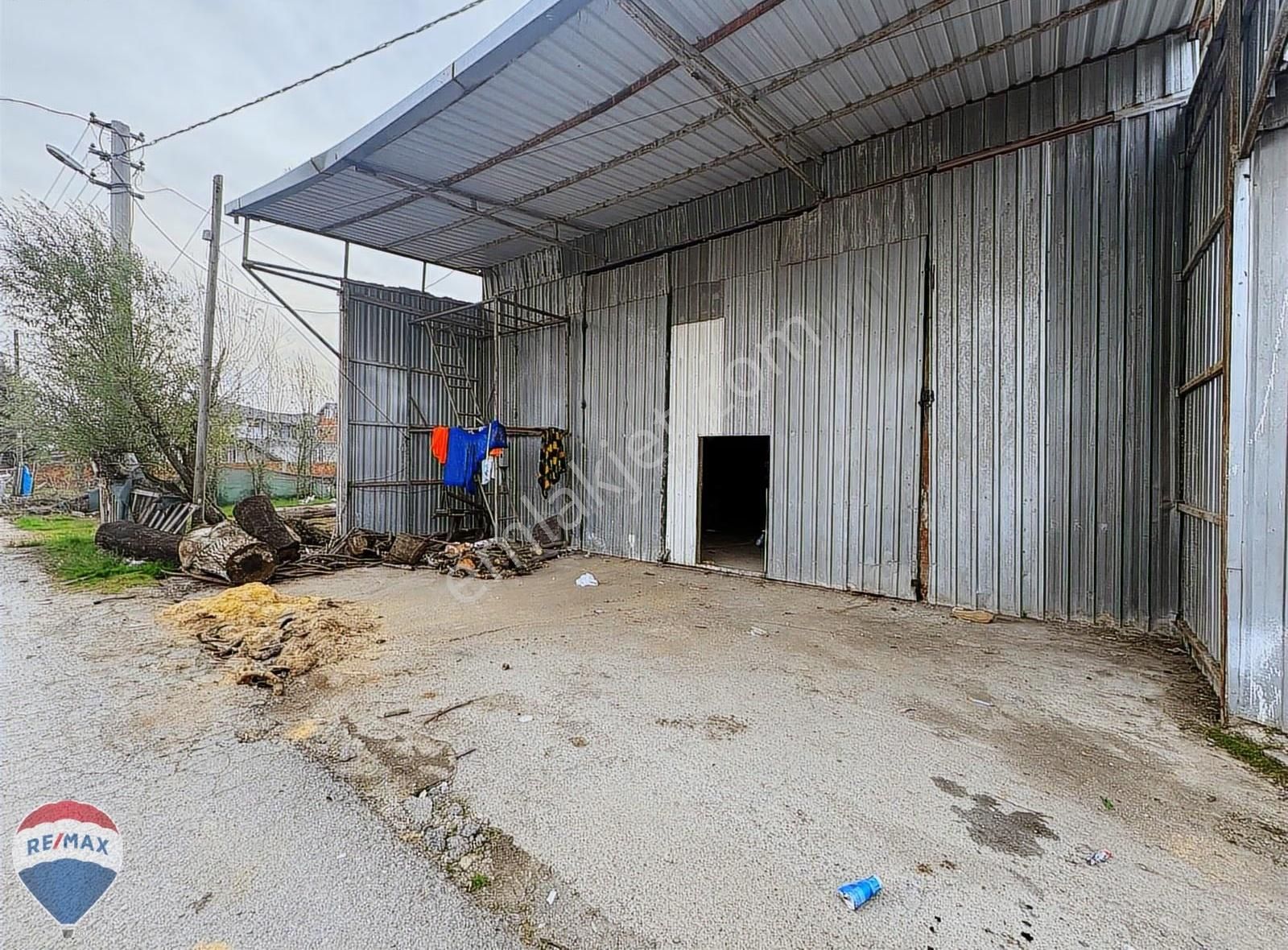 Remax Mavi'den 260m2 Yüksek Kullanımlı Kiralık Depo - Görsel 2