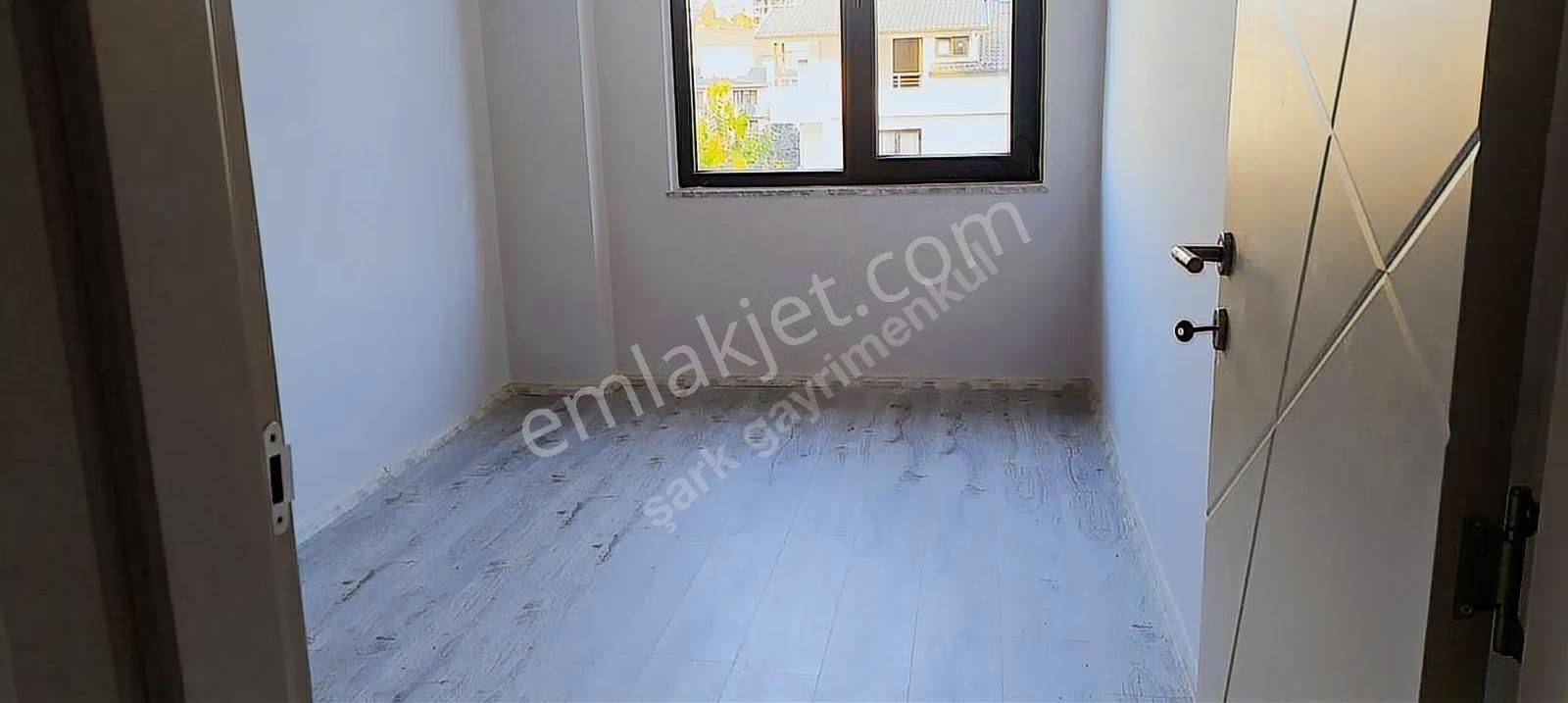 Çiftlikköy M. Akif Ersoy Mahallesi Full Deniz Manzaralı Daire - Görsel 16