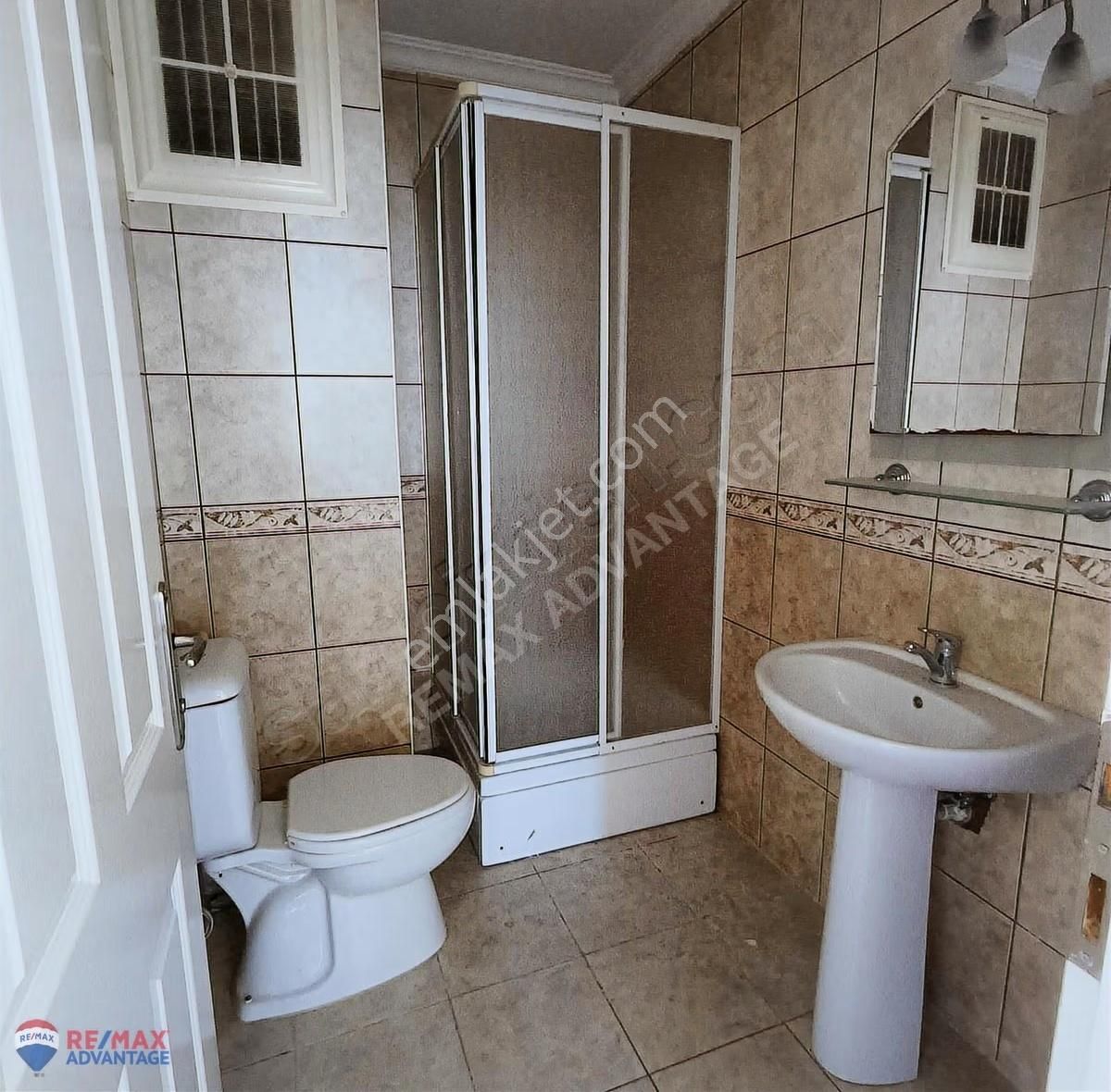 Remax Advantage'den Beşevler Metro Önünde Kıralık Ofıs - Görsel 8