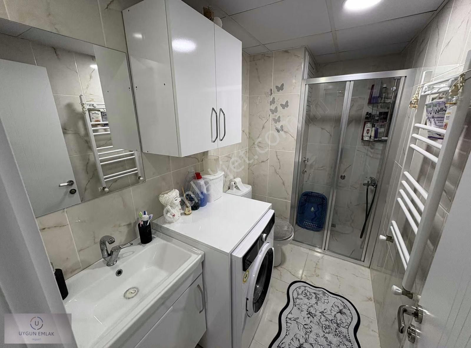 Buca Uçan Yol Yakını 2+1 Doğal Gazlı Asansörlü Satılık Daire