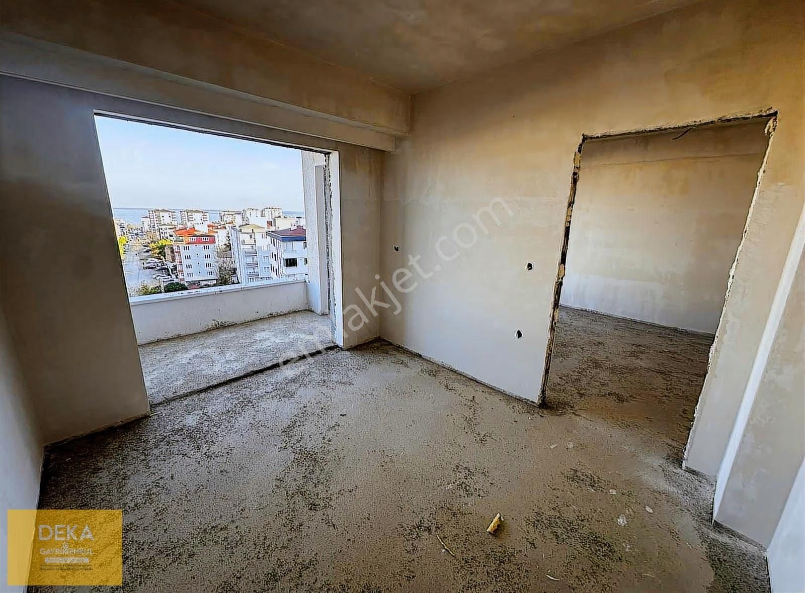 Deka Gayrimenkul'den Körfez'de Tramvaya 250m Deniz Manzaralı 1+1 - Görsel 15