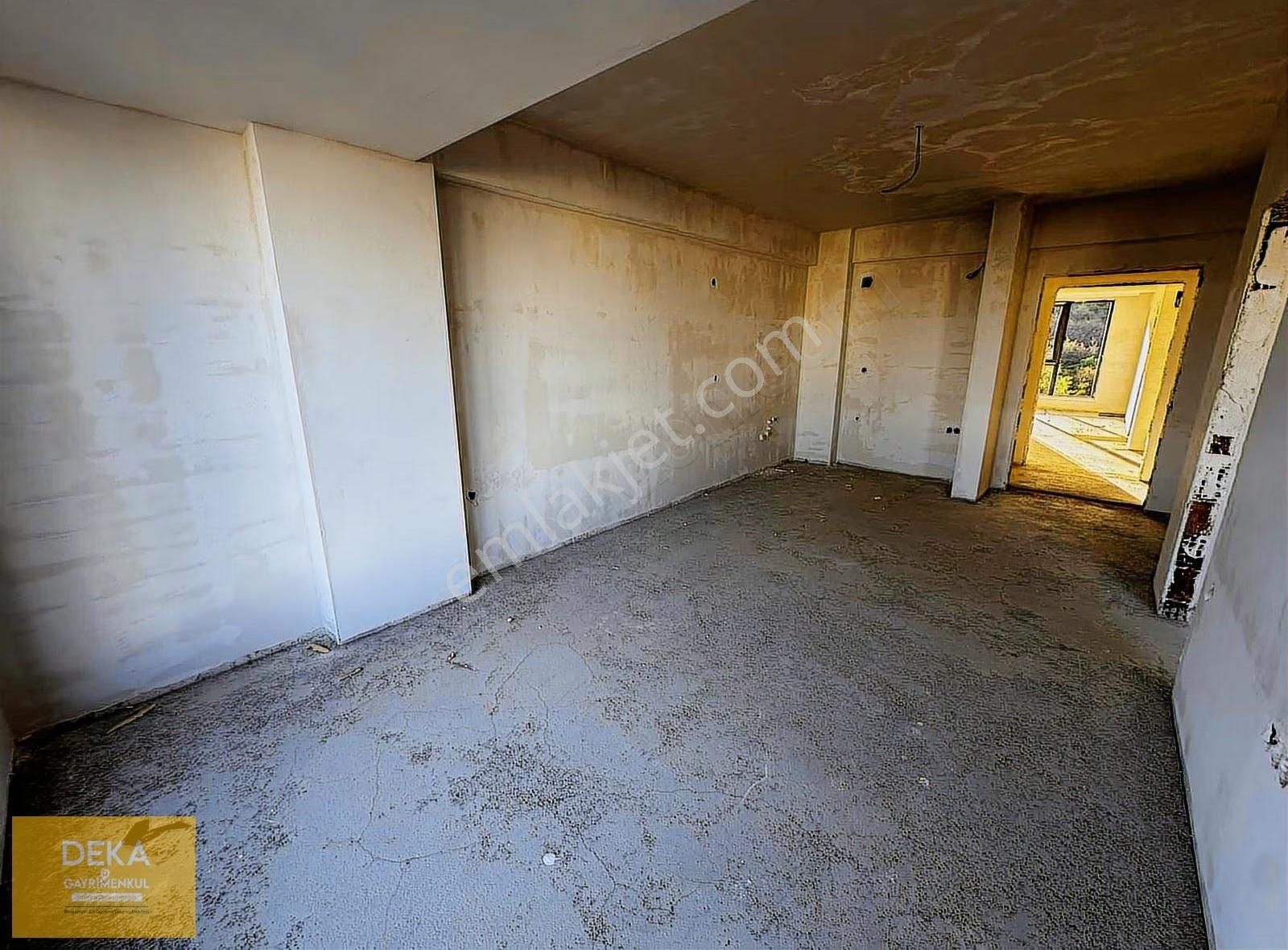 Deka Gayrimenkul'den Körfez'de Tramvaya 250m Deniz Manzaralı 1+1 - Görsel 16