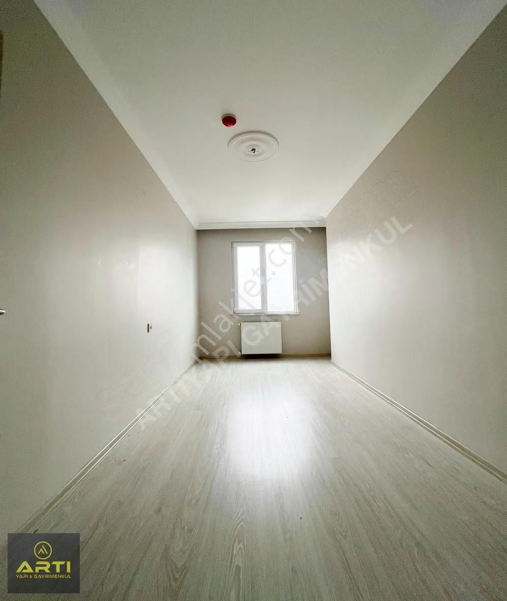 Bahçeşehir'e Komşu Site İçi Bina Yaşı 5 2+1 90m2 Satılık Daire - Görsel 20