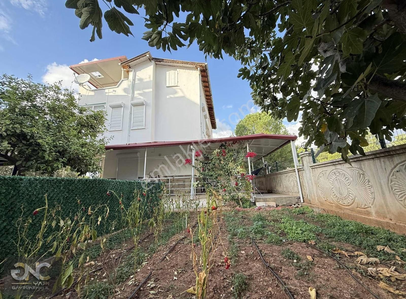 Aydın Didim Akbük Merkezde Bahçeli 4+1 Yazlık