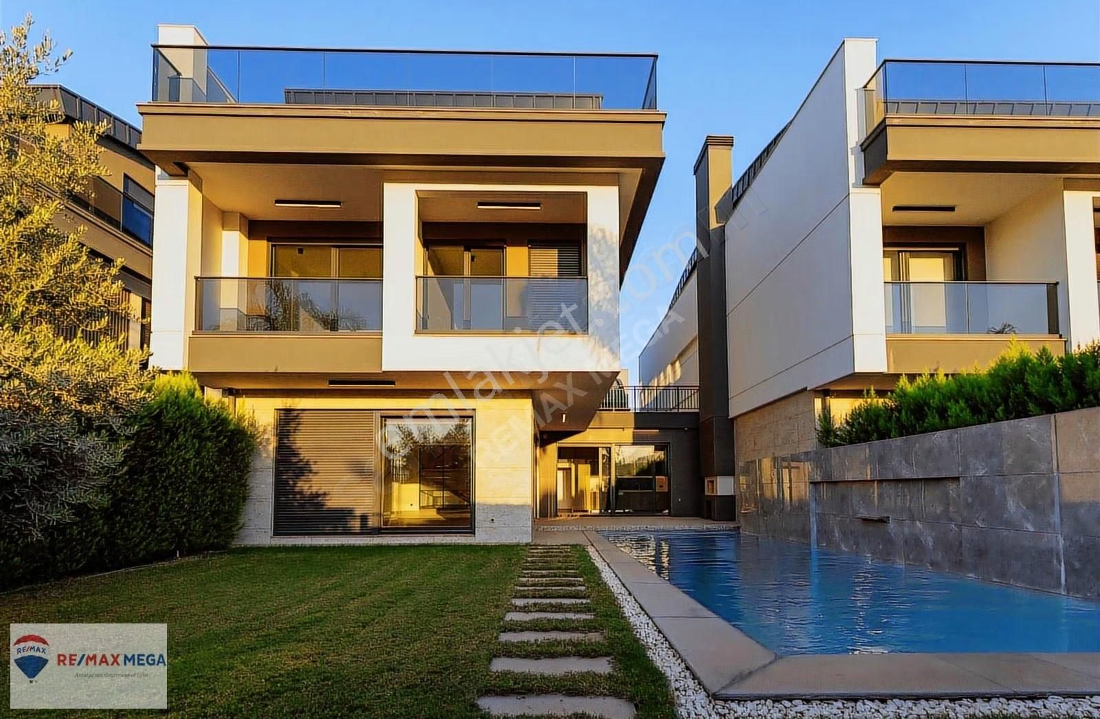 Döşemealtı Yeşilbayır'da Özel Lüks Sitede 5+1 Villa - Görsel 2