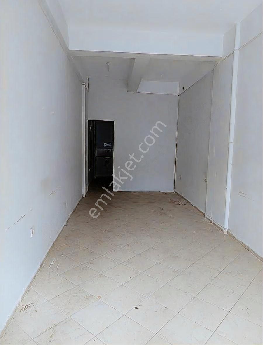 Yeşil Mah.de 40 M2 Wc Li Kiralık Dükkan - Görsel 6