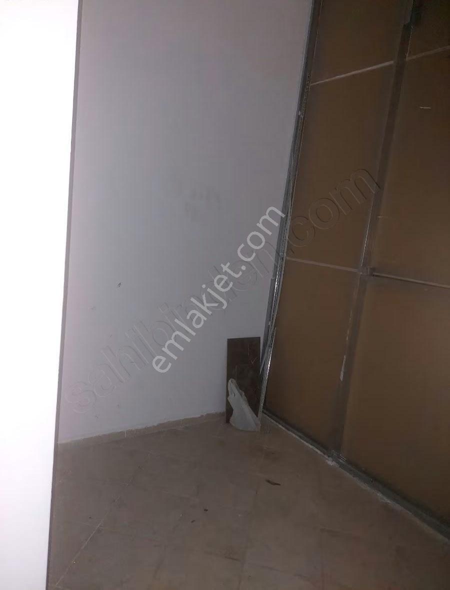 Yeşil Mah.de 40 M2 Wc Li Kiralık Dükkan - Görsel 3
