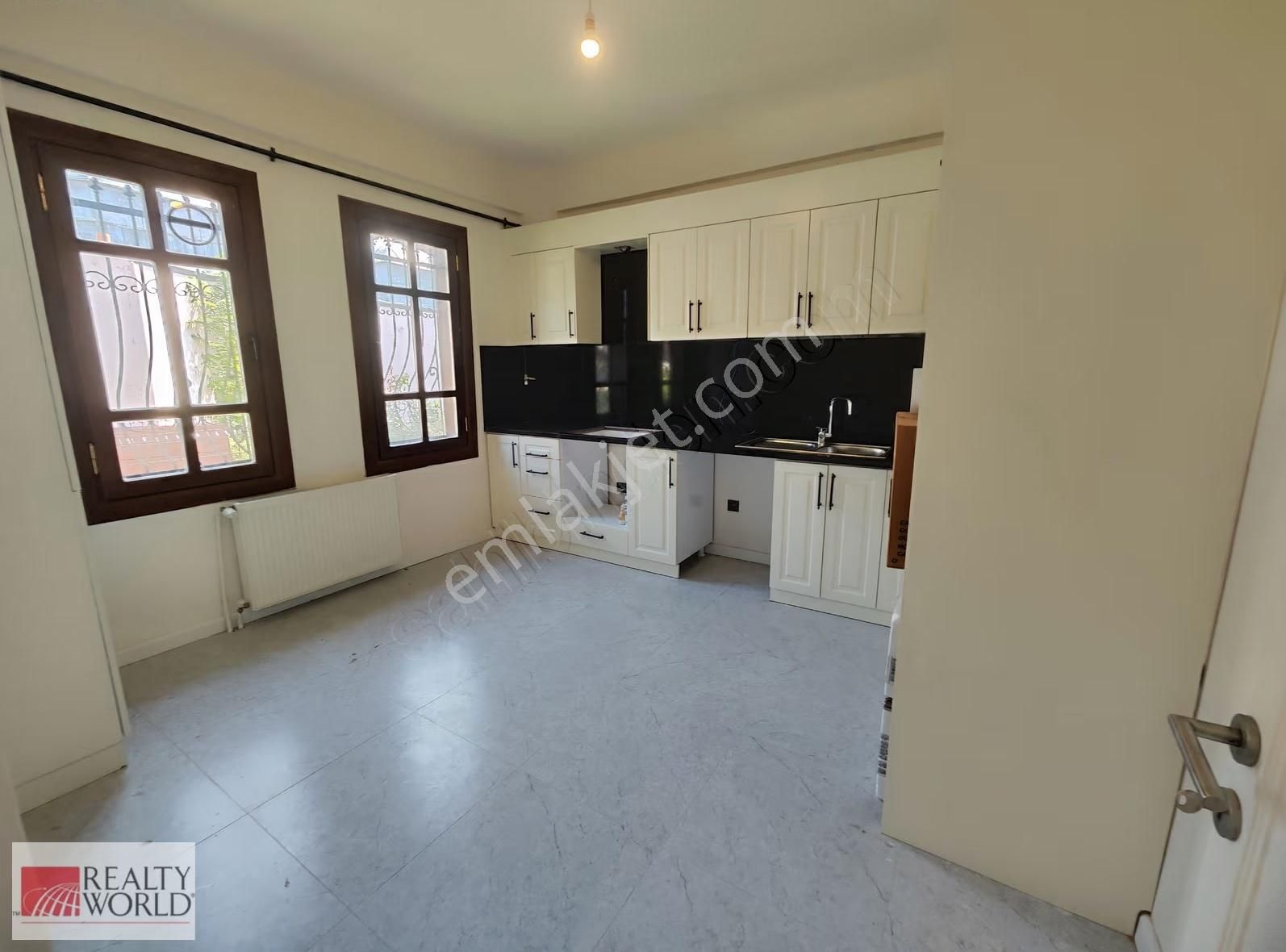 Tarihi Lokasyonda Müstakil 180m2 Ofis Konut Muayenehane Vb İşer - Görsel 24