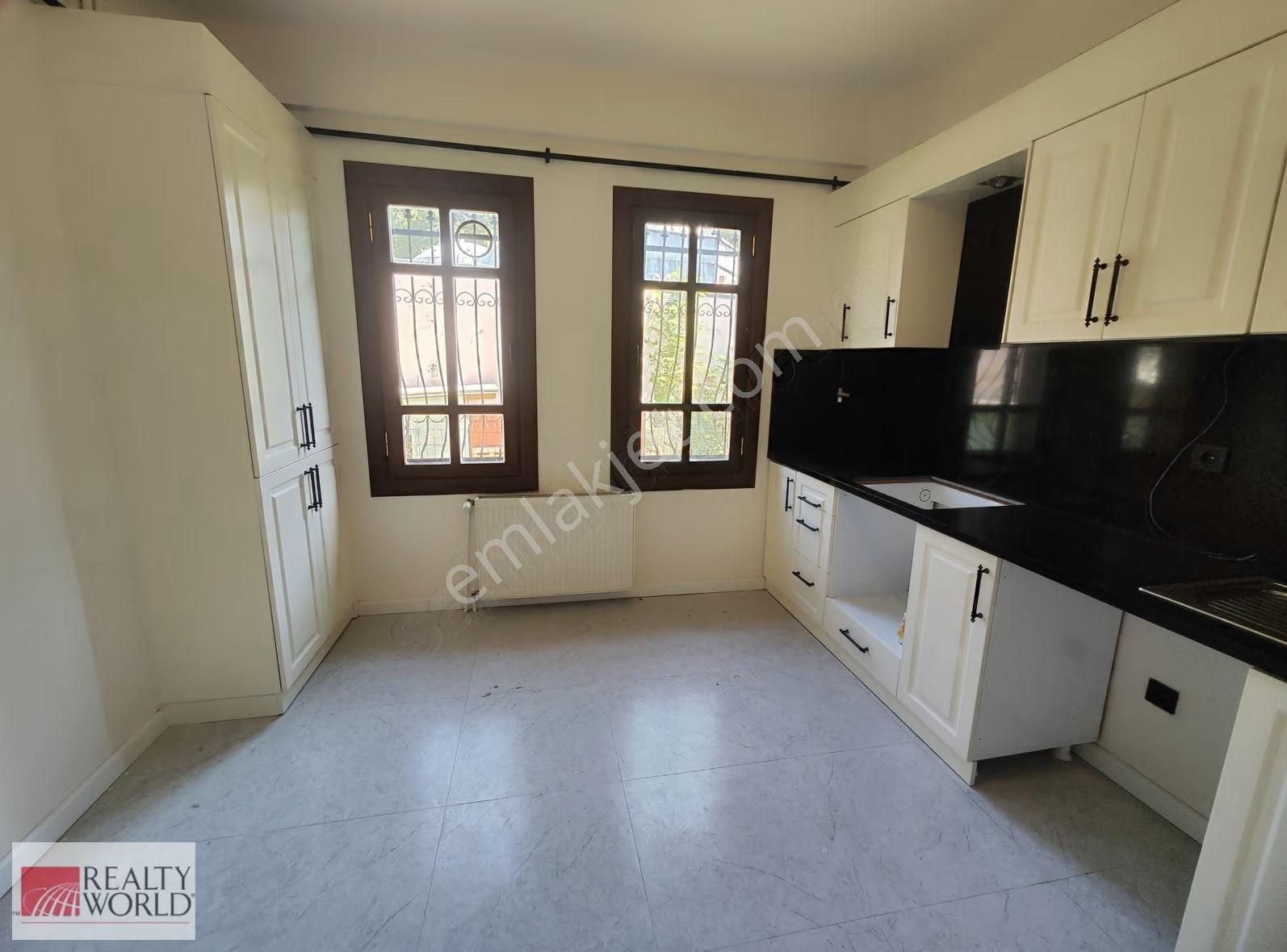 Tarihi Lokasyonda Müstakil 180m2 Ofis Konut Muayenehane Vb İşer - Görsel 11