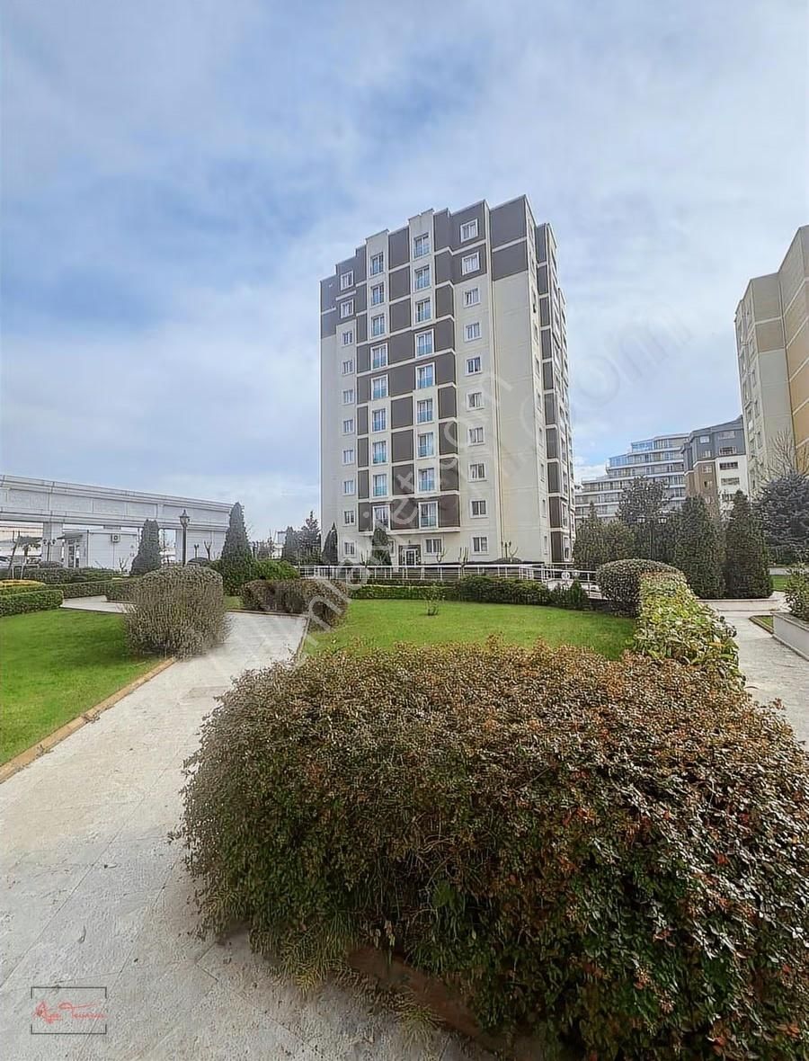 Viaport Karşısı Park Town Özel Yapılı Çamaşır Odalı Çok Şık 3+1 - Görsel 2