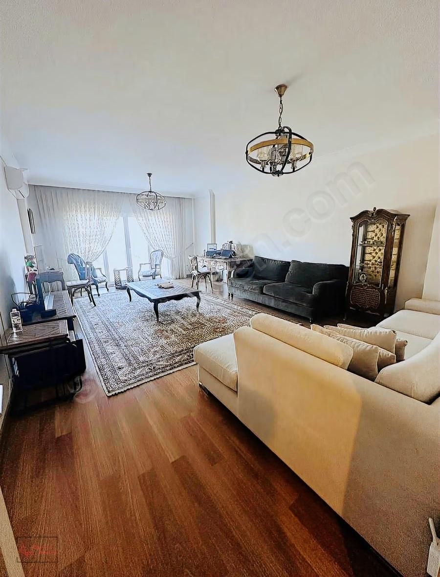 Viaport Karşısı Park Town Özel Yapılı Çamaşır Odalı Çok Şık 3+1 - Görsel 14