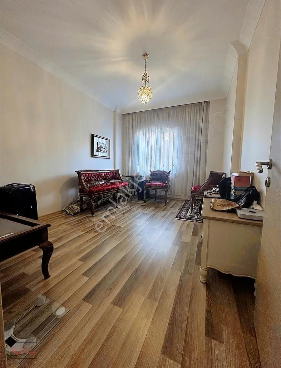 Viaport Karşısı Park Town Özel Yapılı Çamaşır Odalı Çok Şık 3+1 - Görsel 28