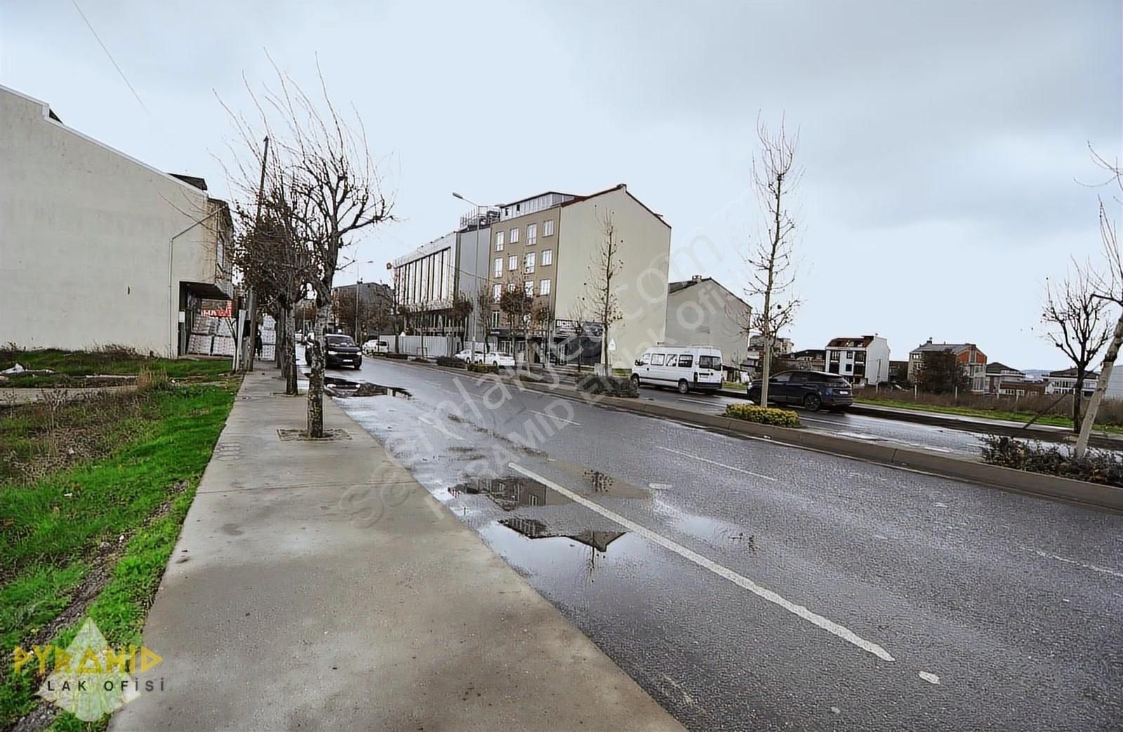 Pyramıd'den Arnavutköy Kıbrıs Cadde Üzeri Ticari+konut İmarlı - Görsel 4