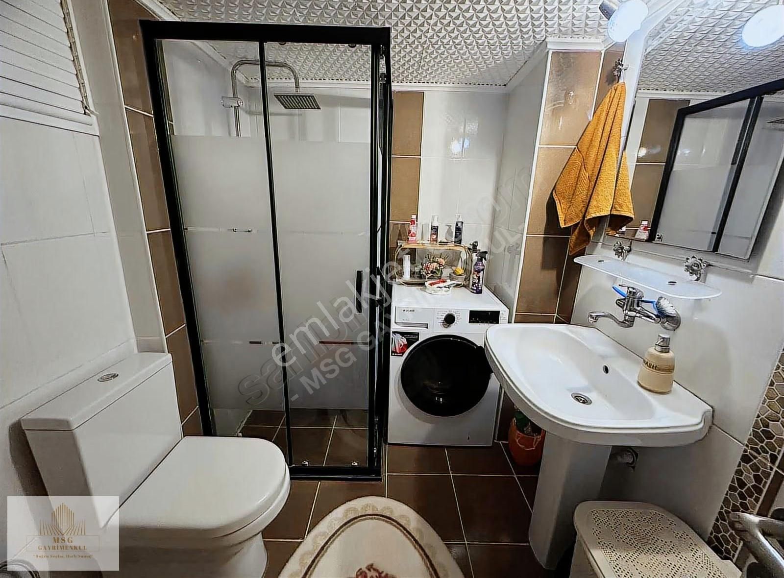 Msg'den Güzelyalıda Metro Ve Sahile Çok Yakın Ara Kat 3+1 Daire - Görsel 44