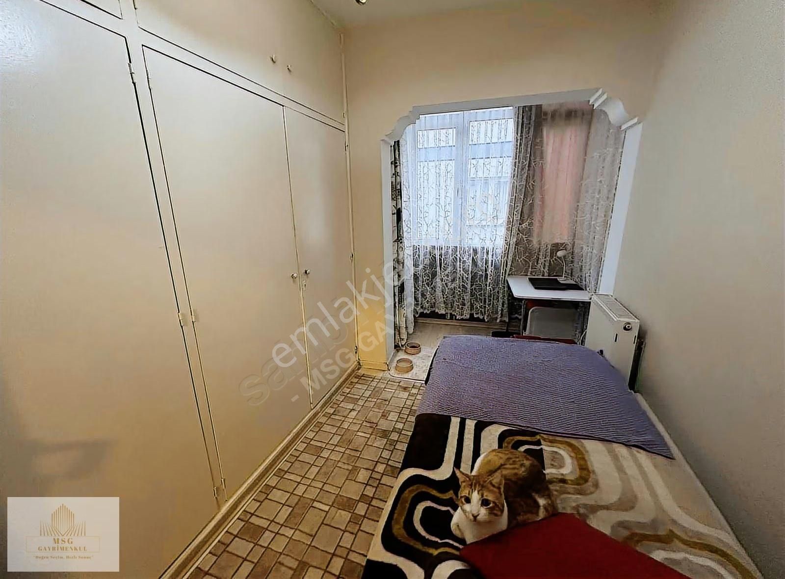 Msg'den Güzelyalıda Metro Ve Sahile Çok Yakın Ara Kat 3+1 Daire - Görsel 2