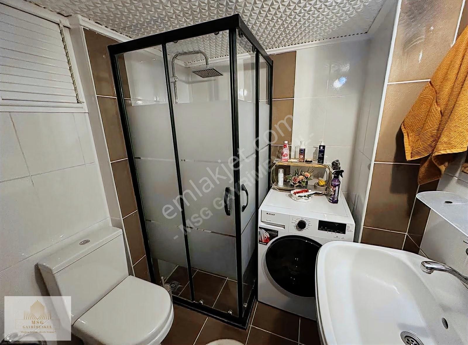 Msg'den Güzelyalıda Metro Ve Sahile Çok Yakın Ara Kat 3+1 Daire - Görsel 11