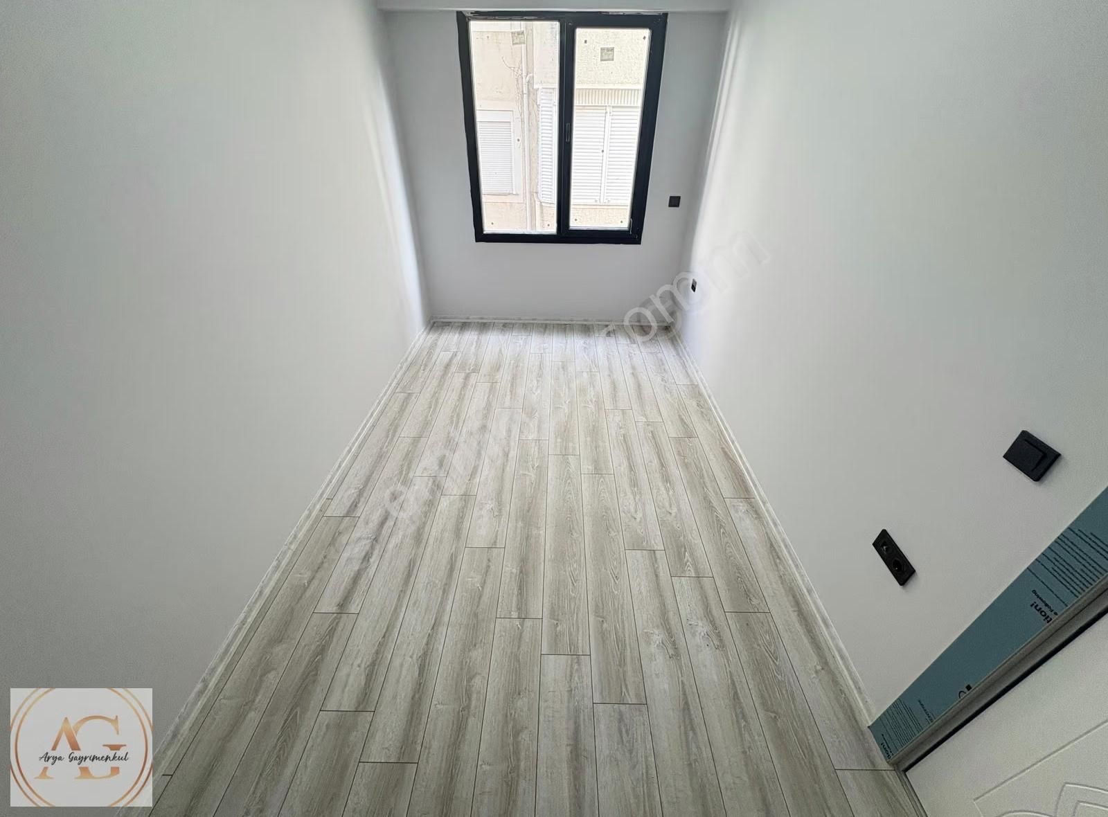 Arya'dan Akçay Kordonda Denize 30 Metre Mesafede 1+1 Daire - Görsel 19