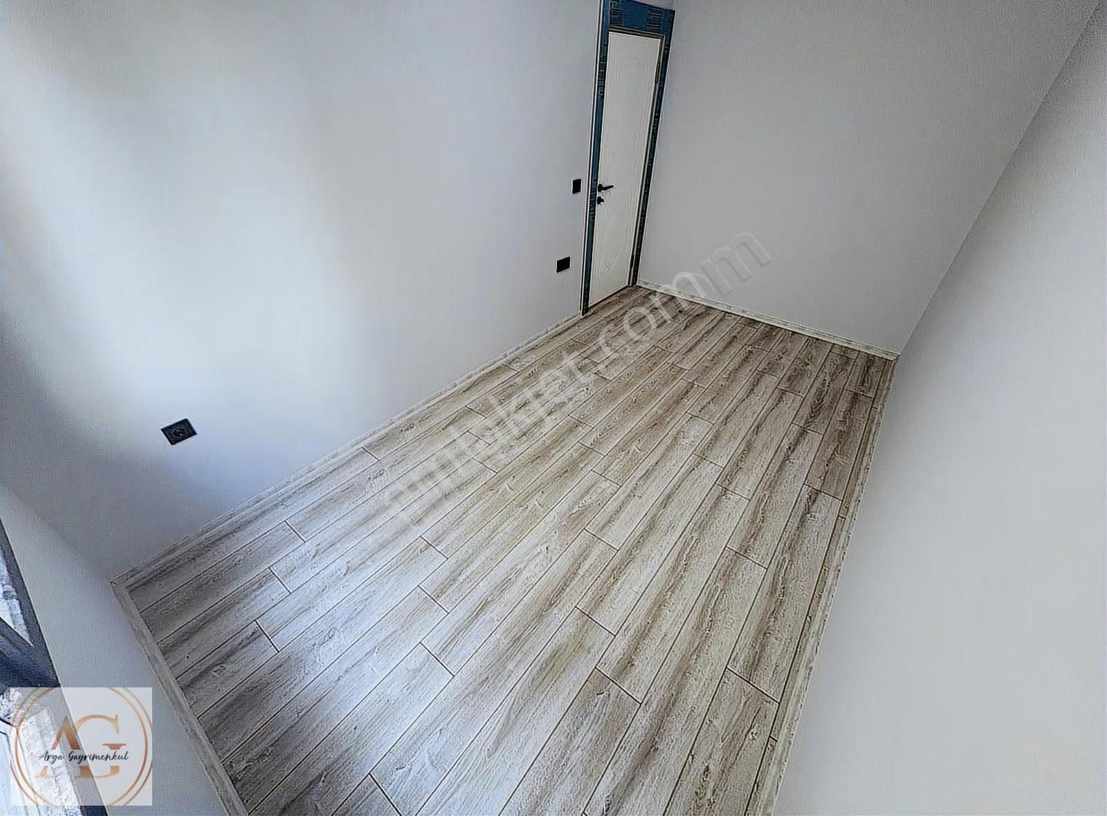 Arya'dan Akçay Kordonda Denize 30 Metre Mesafede 1+1 Daire - Görsel 25
