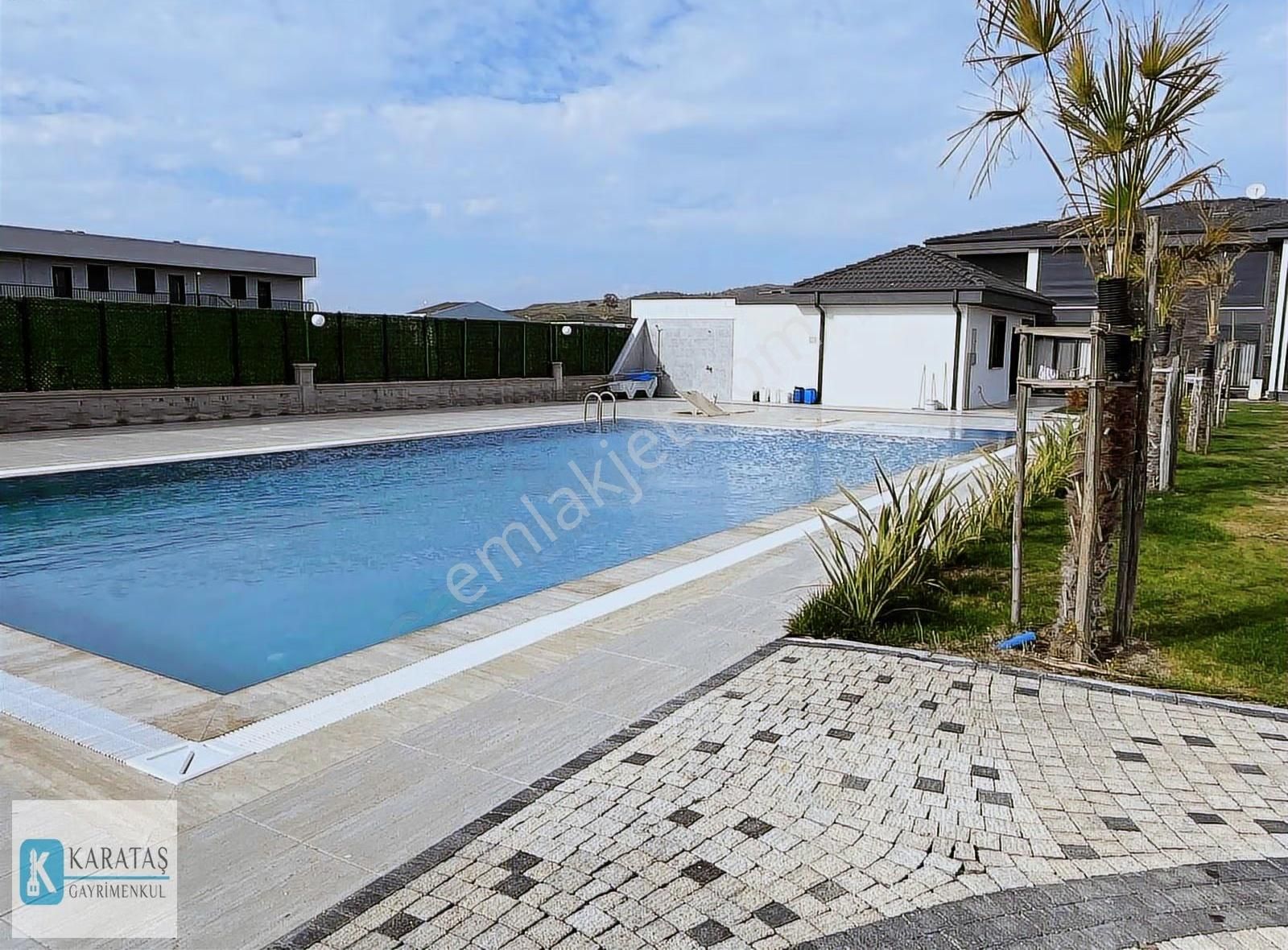 Küçükköy'de Özel Bahçeli Havuzlu Sitede 2+1 Daire - Görsel 34