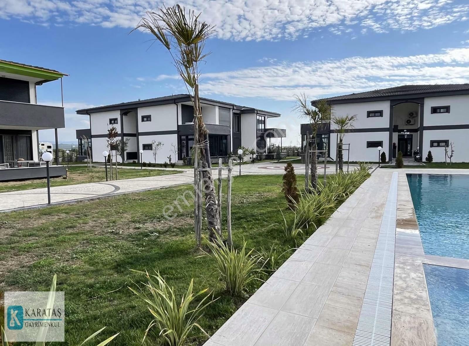 Küçükköy'de Özel Bahçeli Havuzlu Sitede 2+1 Daire - Görsel 30