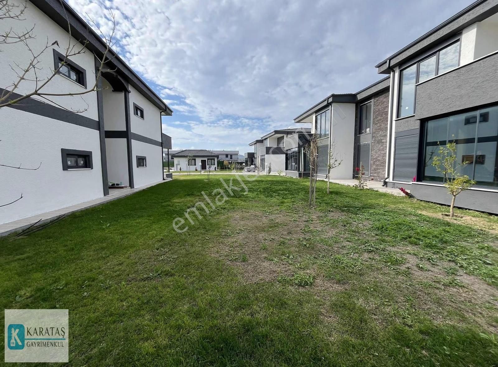 Küçükköy'de Özel Bahçeli Havuzlu Sitede 2+1 Daire - Görsel 32