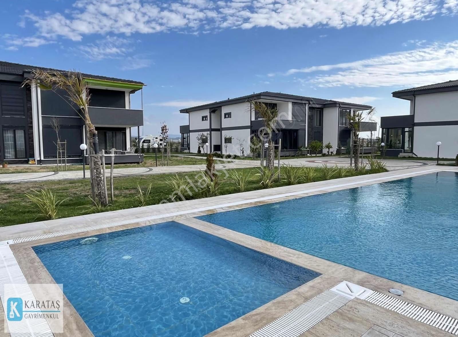 Küçükköy'de Özel Bahçeli Havuzlu Sitede 2+1 Daire - Görsel 21