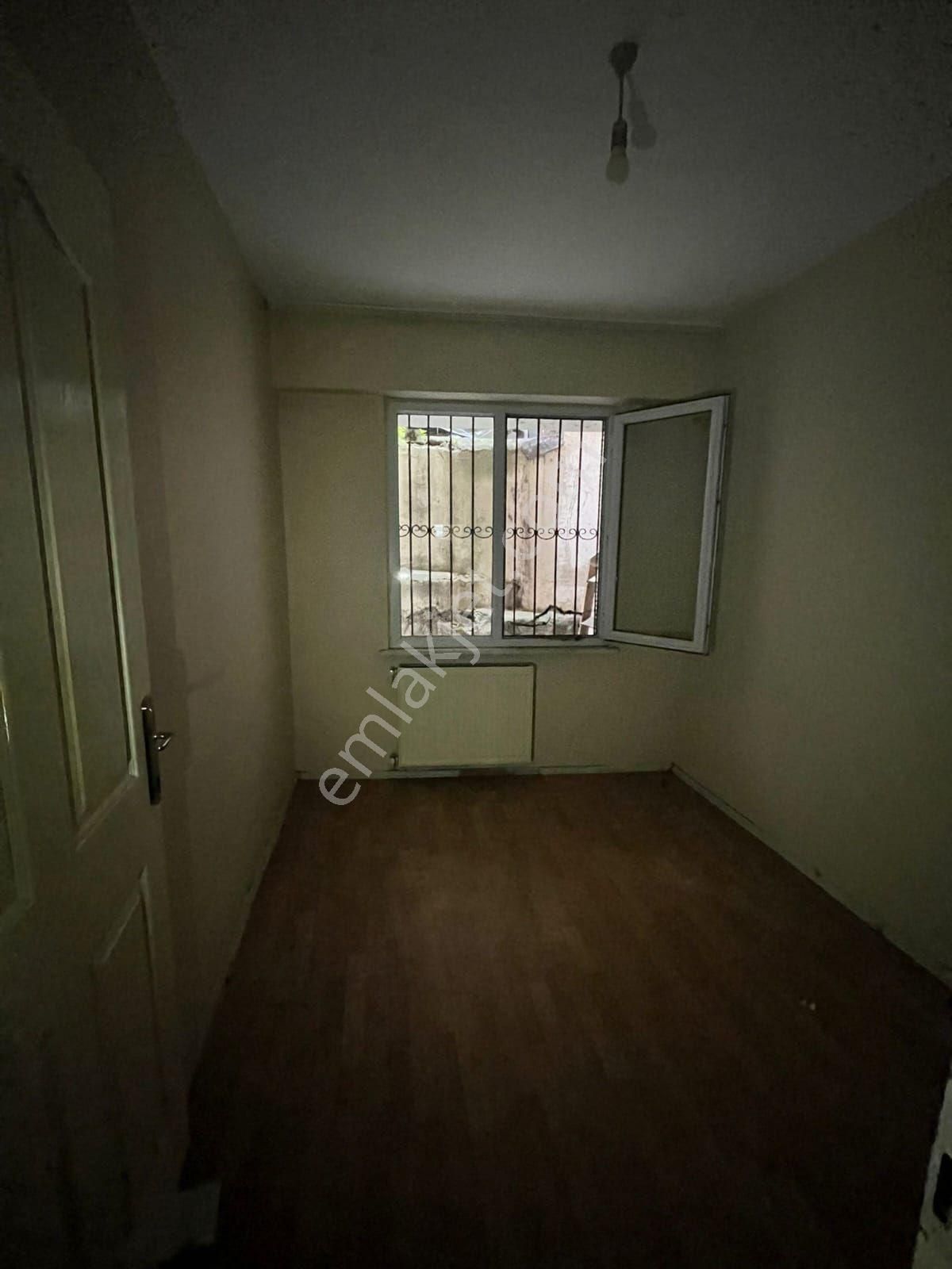 Gld Gayrimenkulden Gop Yenı Mahallesinde Satilik 2+1 Bahce Katı - Görsel 3