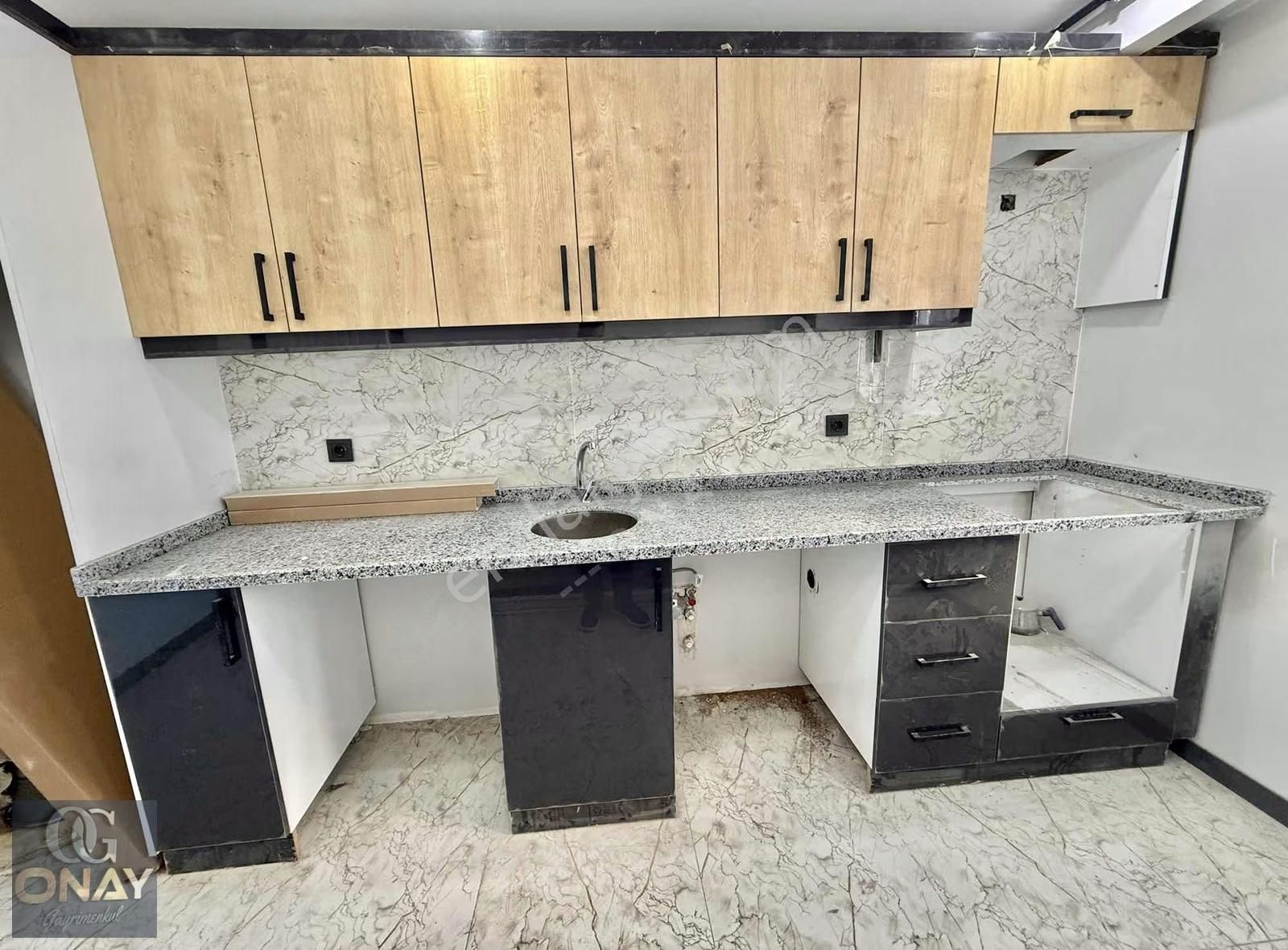 Onay 'dan Çerkezköy İstasyon Tepe Bölgesi Cadde Üstü 2+1 Daire - Görsel 2