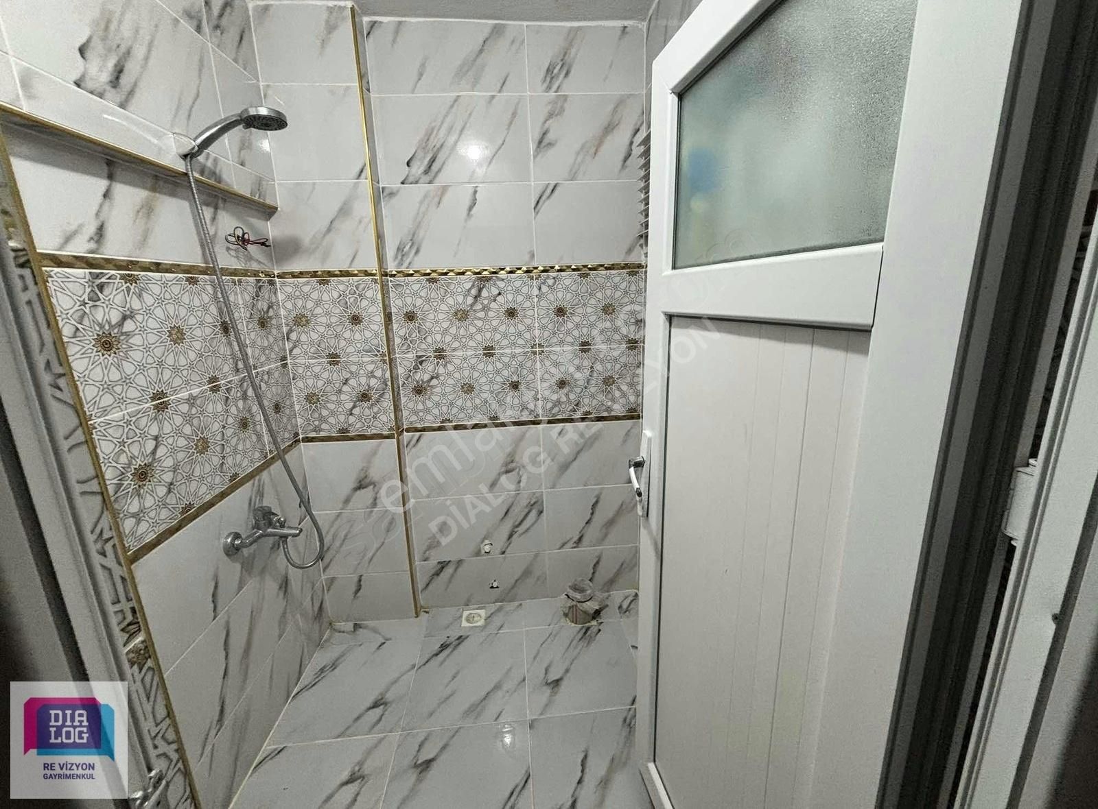 Revizyon Gayrimenkul Çınarönü Satılık Arsa Üzerinde 3 Katlı Bina - Görsel 12