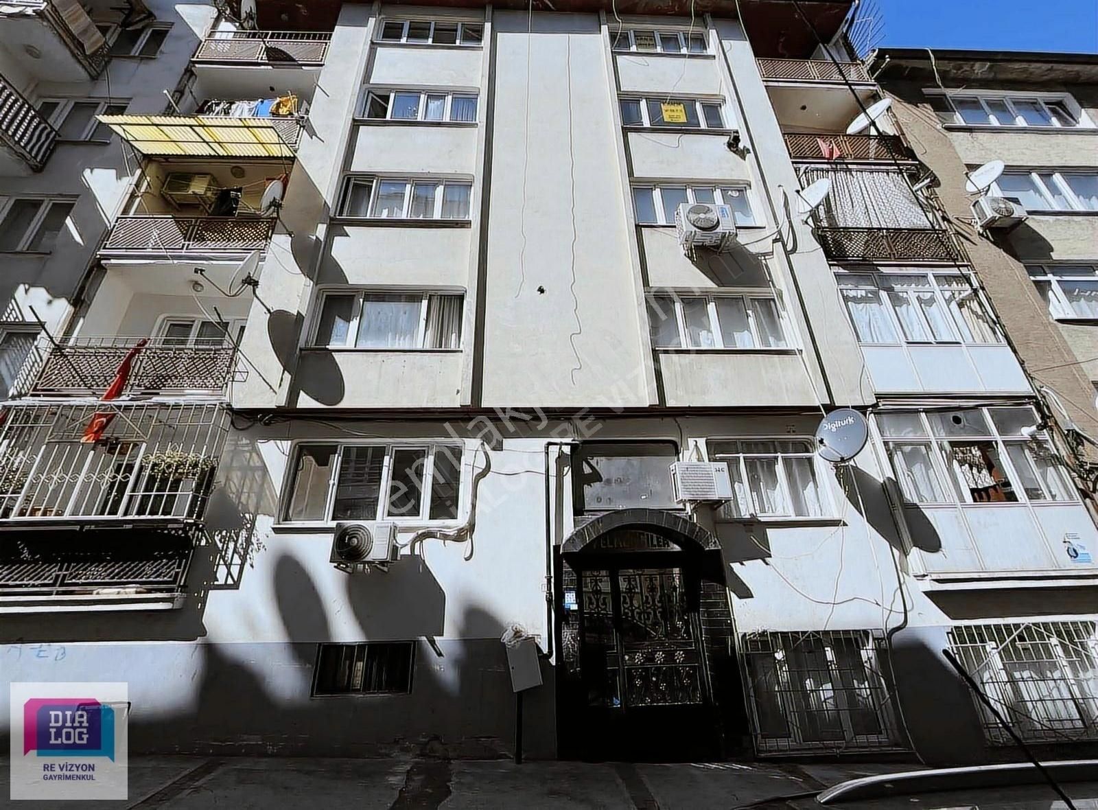 Revizyon Dan Altıparmak Hocahasan Mahallesinde 3+1 Satılık Daire