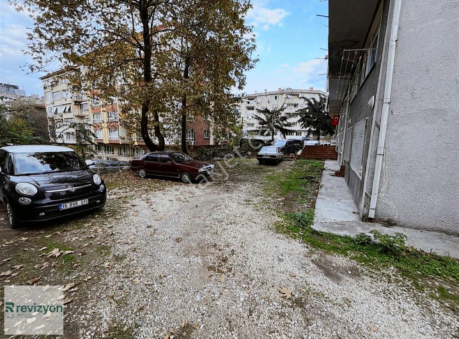 Cadde Üstü Bahçeli 2+1 Tadilatlı Masrafsız Otoparklı Dairemiz - Görsel 26