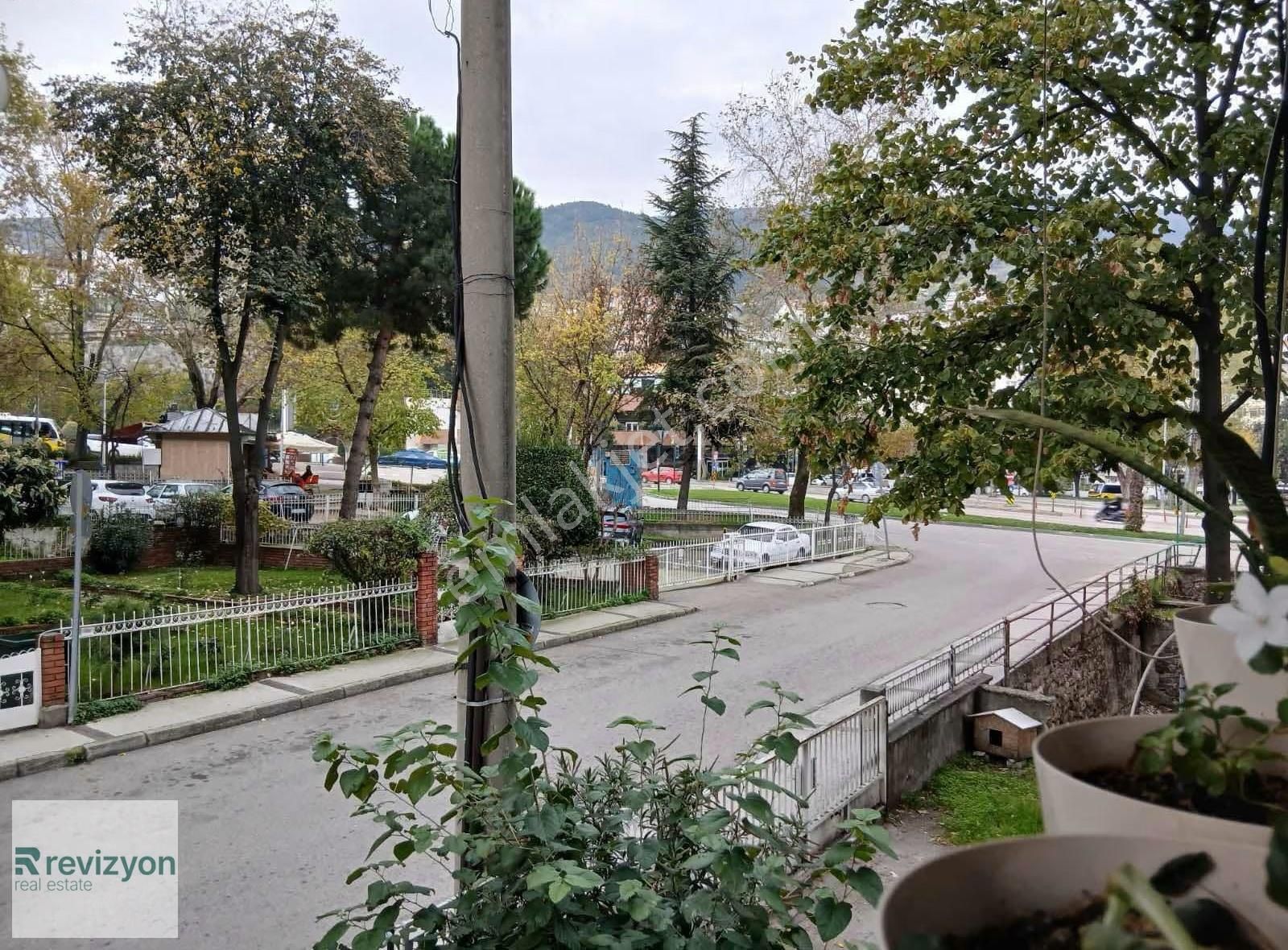 Cadde Üstü Bahçeli 2+1 Tadilatlı Masrafsız Otoparklı Dairemiz - Görsel 10