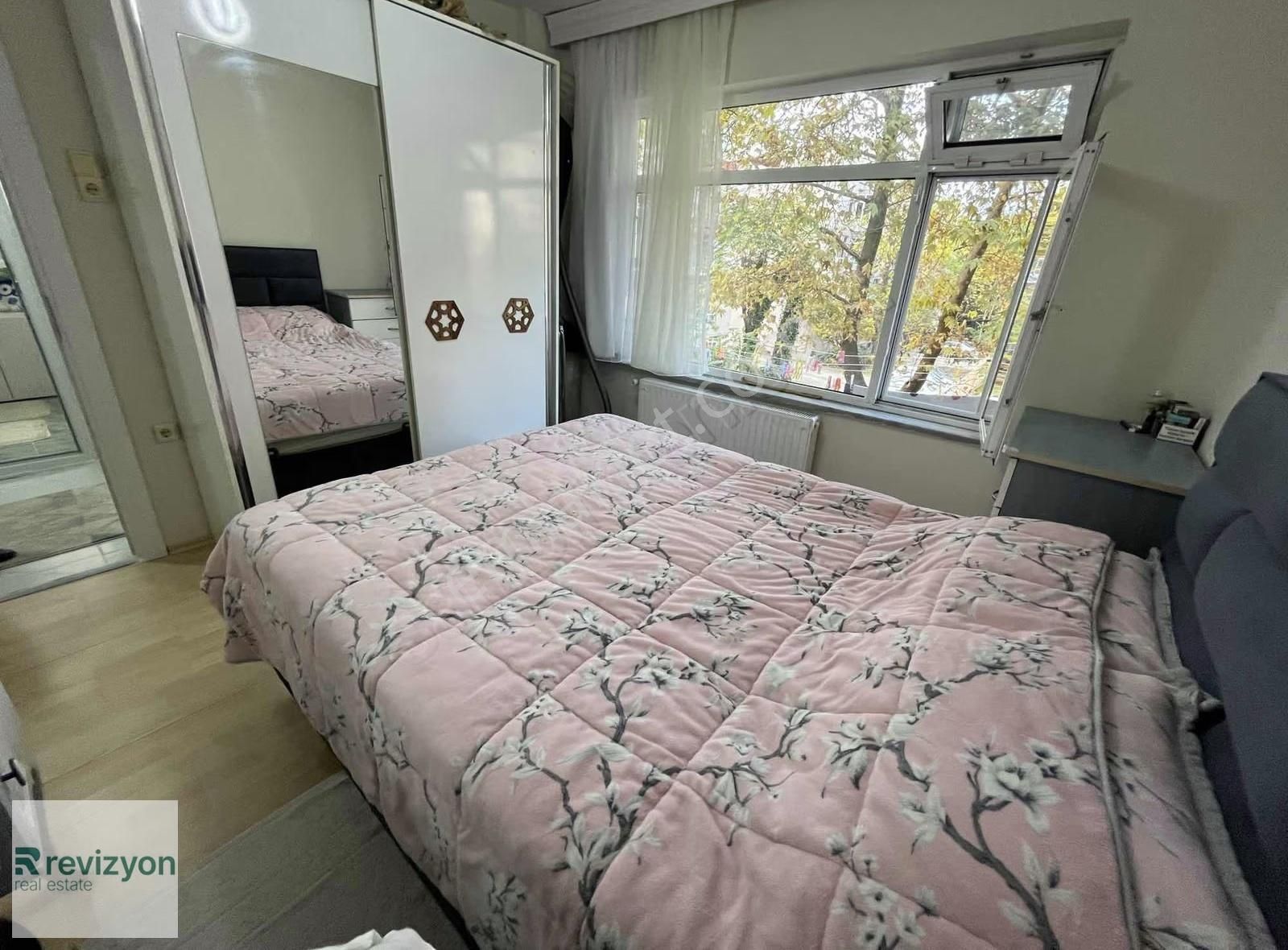 Cadde Üstü Bahçeli 2+1 Tadilatlı Masrafsız Otoparklı Dairemiz - Görsel 9