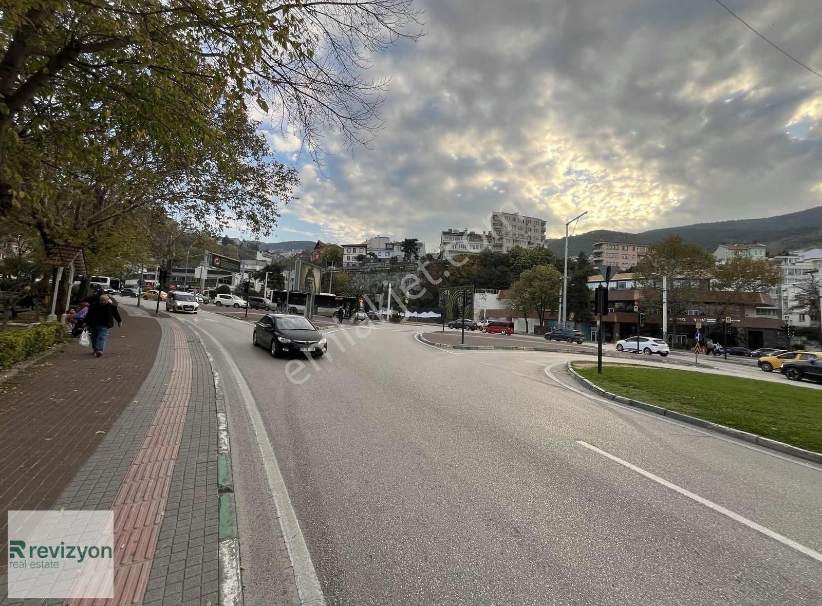 Cadde Üstü Bahçeli 2+1 Tadilatlı Masrafsız Otoparklı Dairemiz - Görsel 6