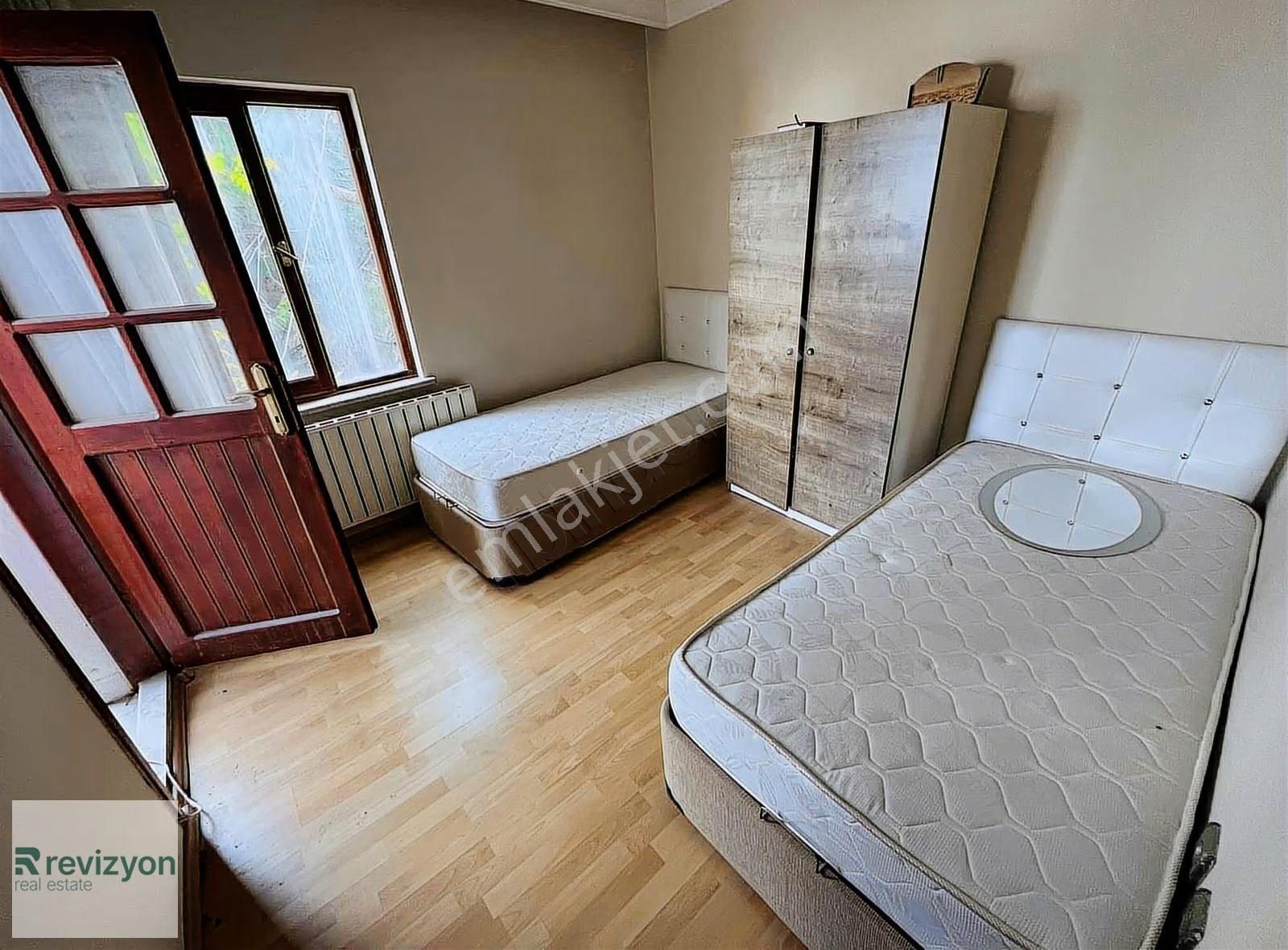 Konak Mahallesinde 3 Katlı Havuzlu Bahçeli Satılık Villa - Görsel 20