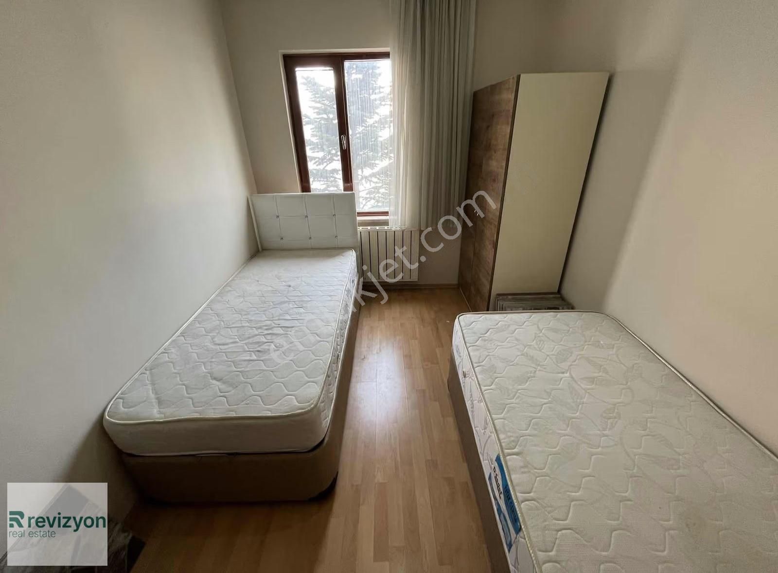 Konak Mahallesinde 3 Katlı Havuzlu Bahçeli Satılık Villa - Görsel 31
