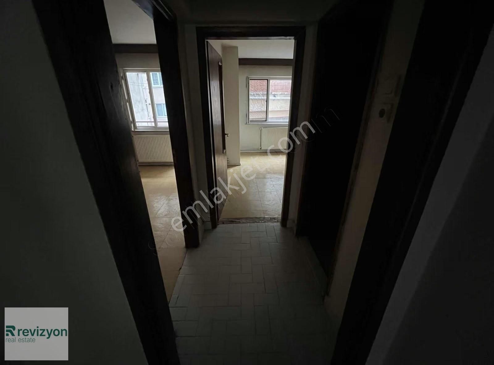 Sakarya Mahallesi Arakat 3+1 Balkonlu Asansörlü Kiralık - Görsel 5