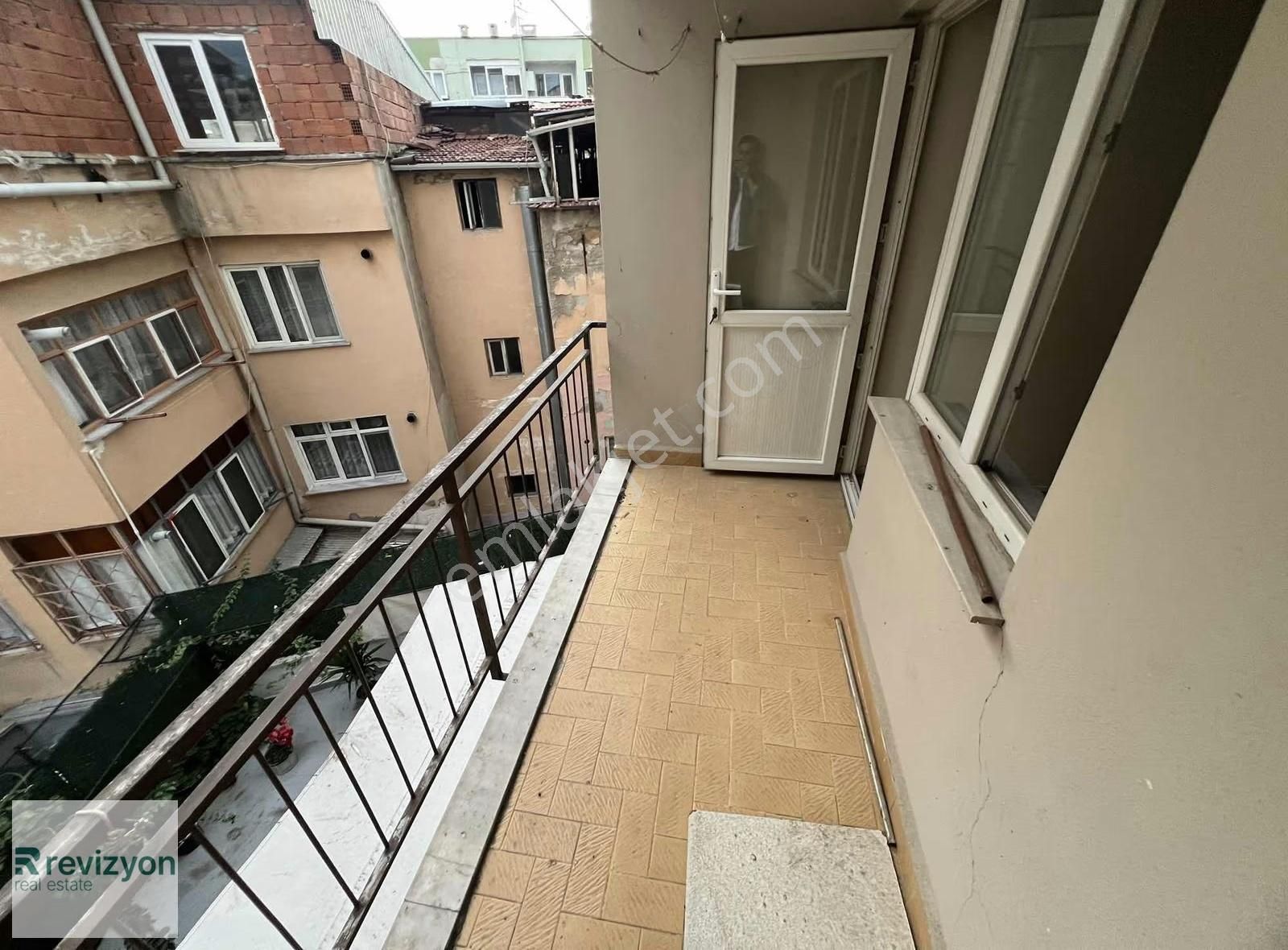 Sakarya Mahallesi Arakat 3+1 Balkonlu Asansörlü Kiralık - Görsel 11