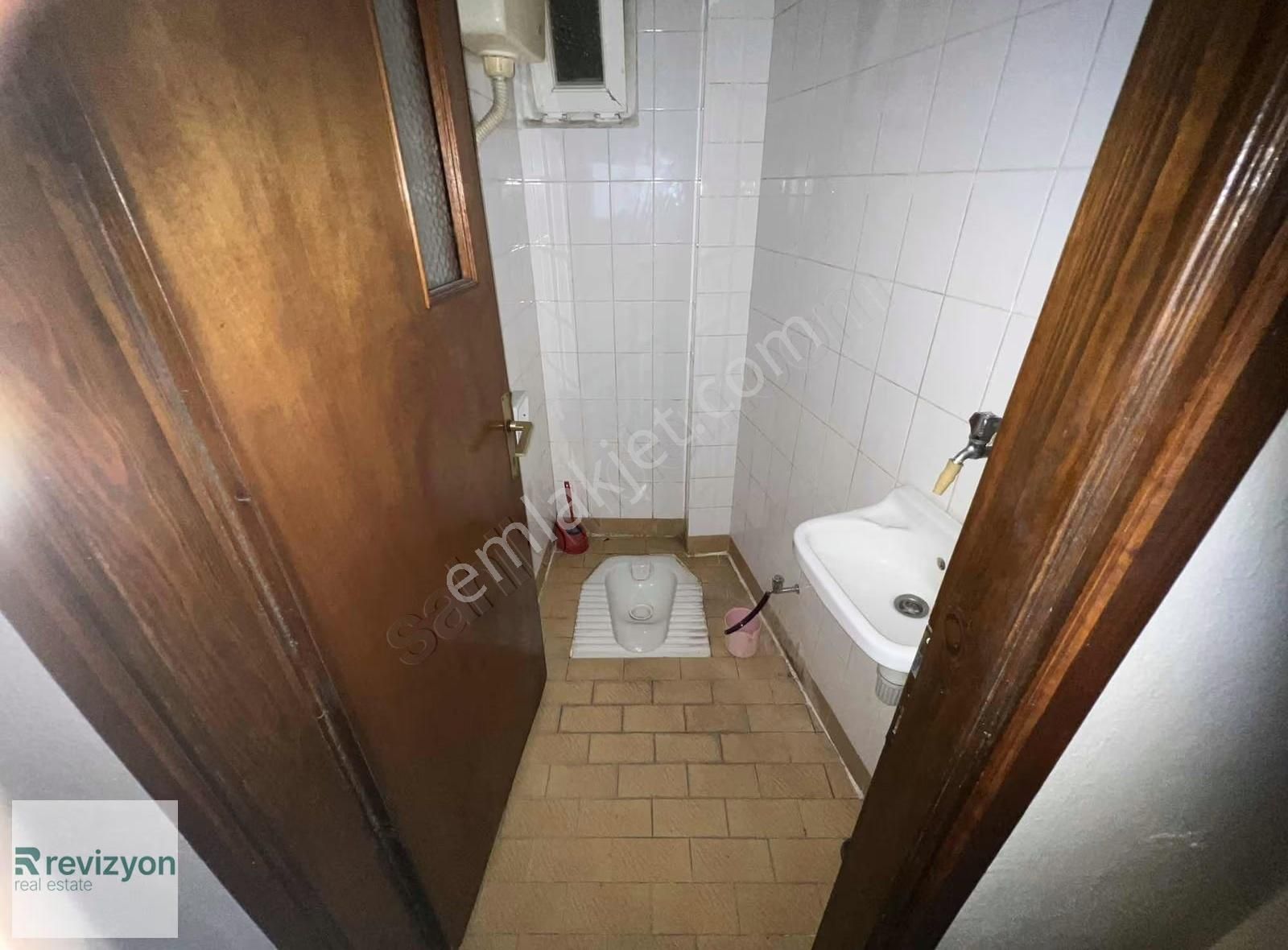 Sakarya Mahallesi Arakat 3+1 Balkonlu Asansörlü Kiralık - Görsel 4