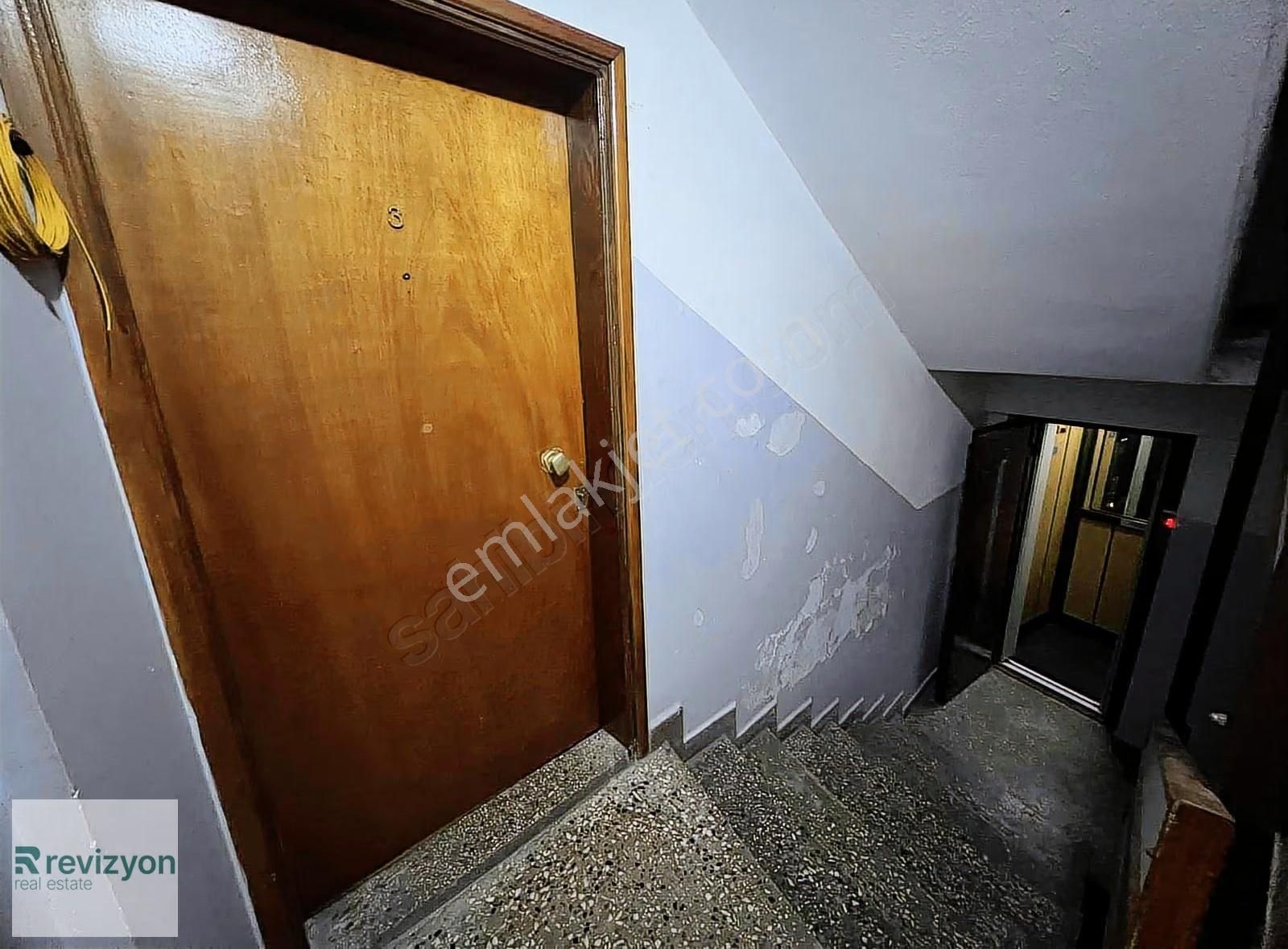 Cadde Üstü Arakat 3+1 Asansörlü Çift Balkonlu Kiralık - Görsel 29