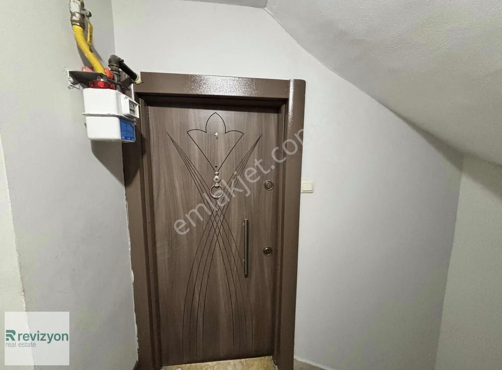 Çift Cepheli Giriş Kat 2+1 Satılık Daire - Görsel 18
