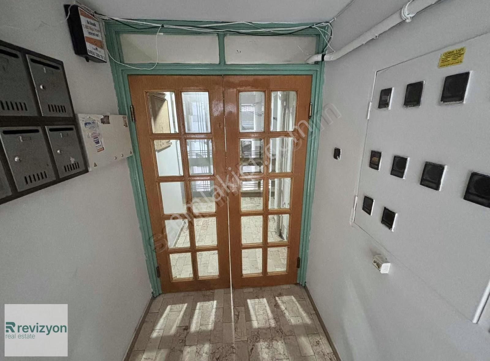 Çift Cepheli Giriş Kat 2+1 Satılık Daire - Görsel 16