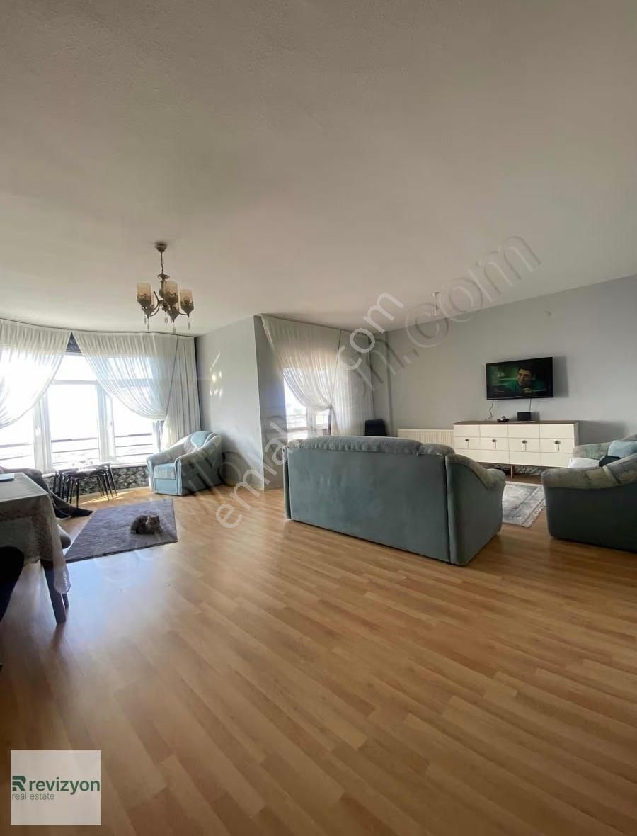 Hamitler Toki De 4+1 Ara Kat 220 Mt2 Ebebeyn Banyolu 3 Asansörlü - Görsel 3