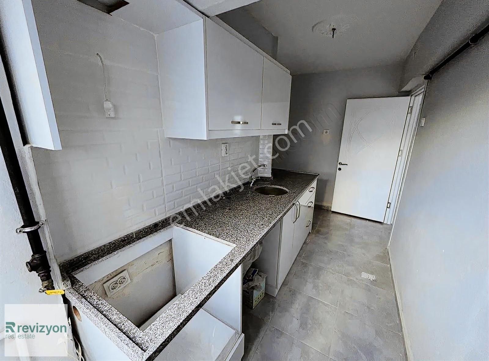 Tower Plaza Arkası Komple Tadilatlı Arakat 2+1 Satılık Daire - Görsel 9