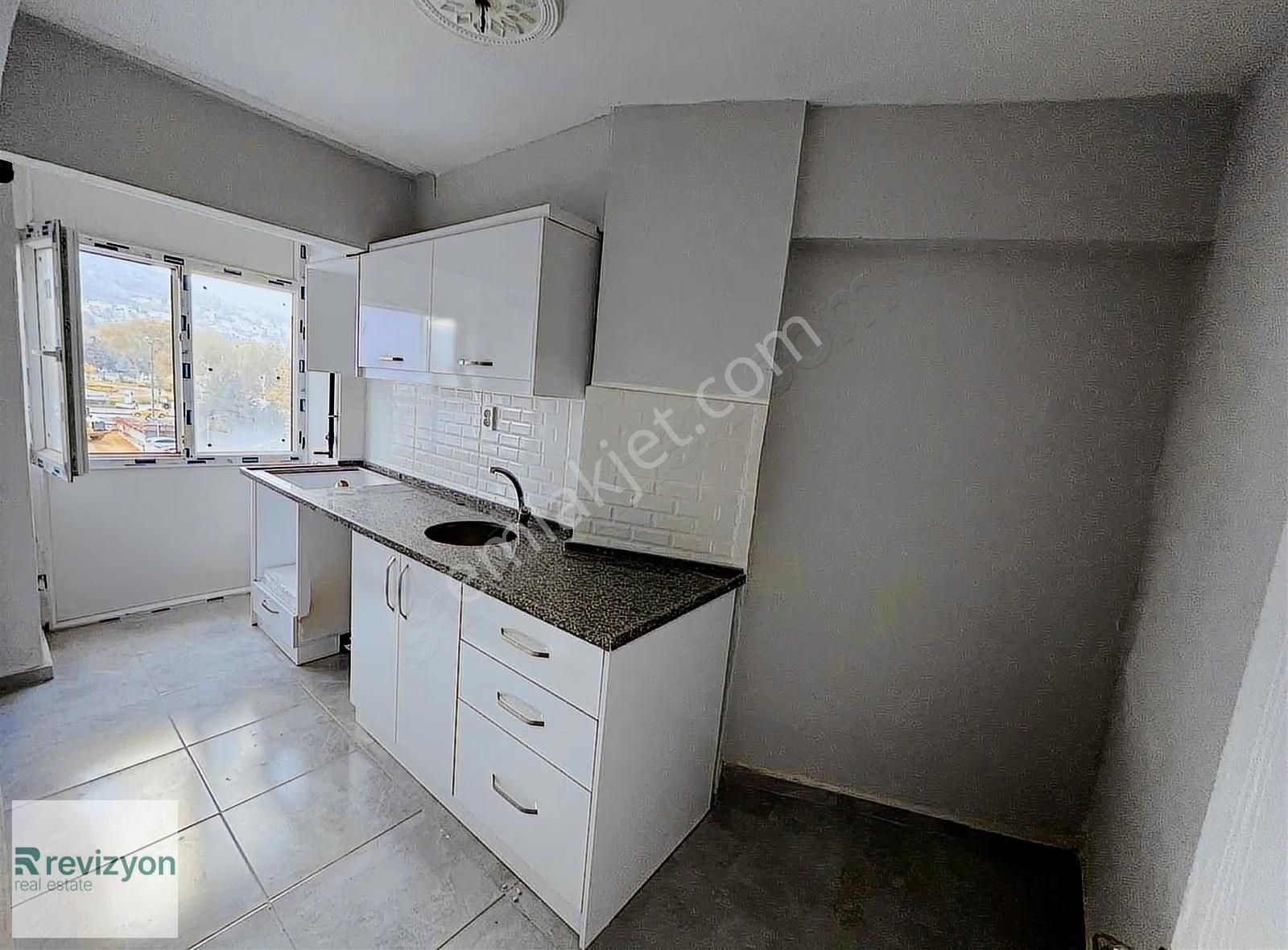 Tower Plaza Arkası Komple Tadilatlı Arakat 2+1 Satılık Daire - Görsel 30