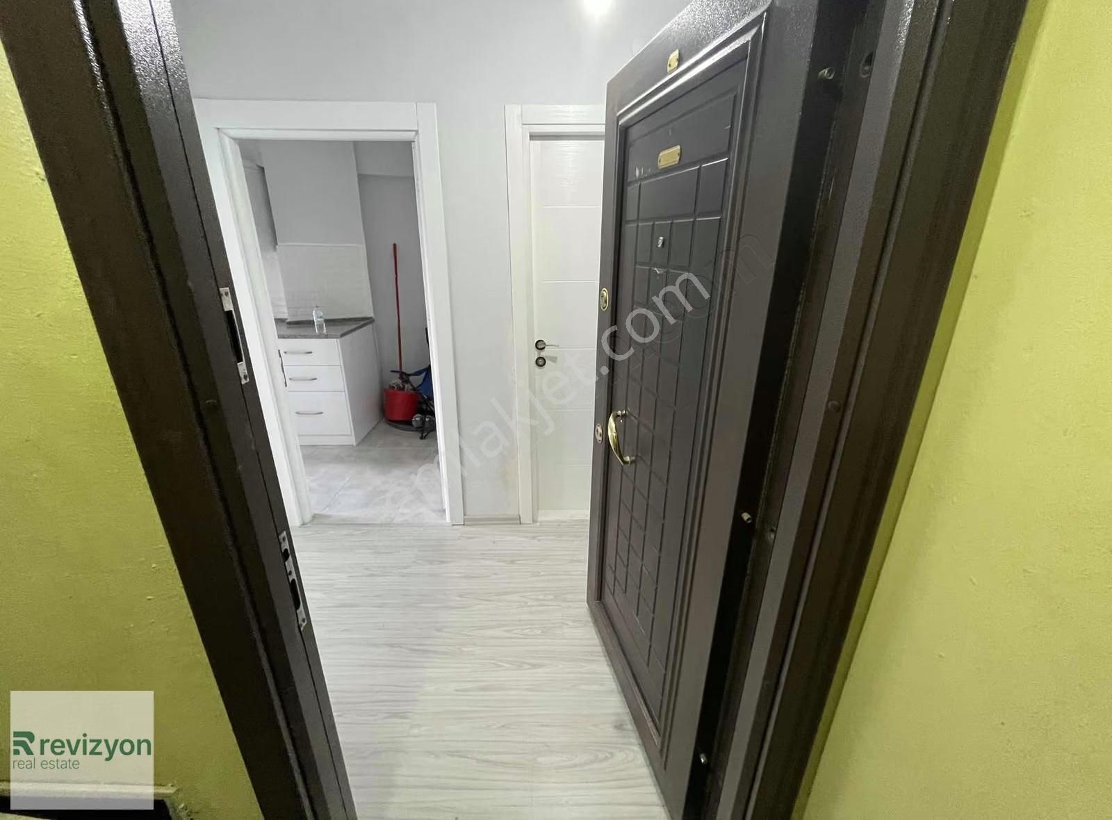 Tower Plaza Arkası Komple Tadilatlı Arakat 2+1 Satılık Daire - Görsel 25