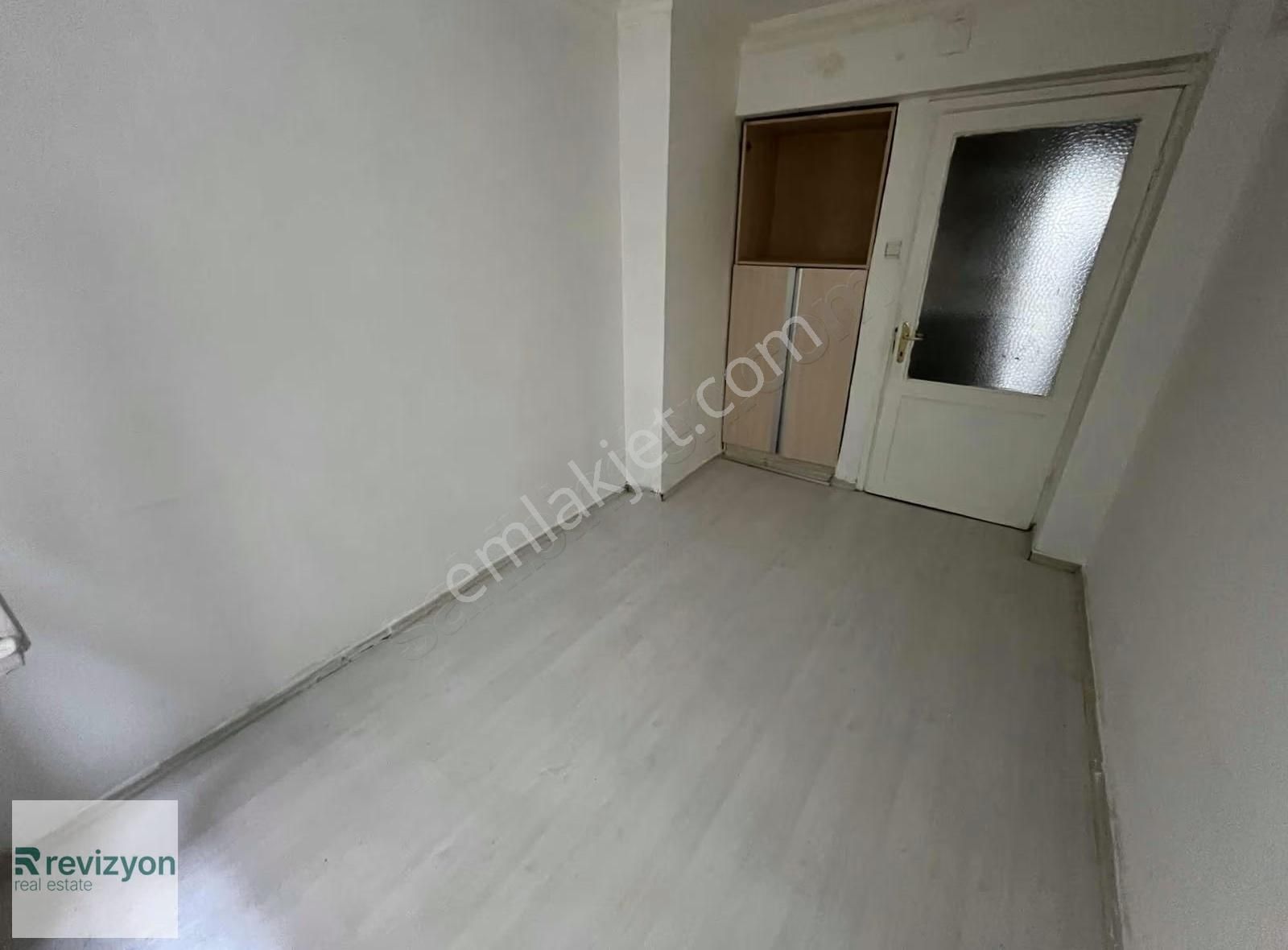 Merkezi Konumda Yarı Zemin Kat 2+1 Satılık Daire - Görsel 26