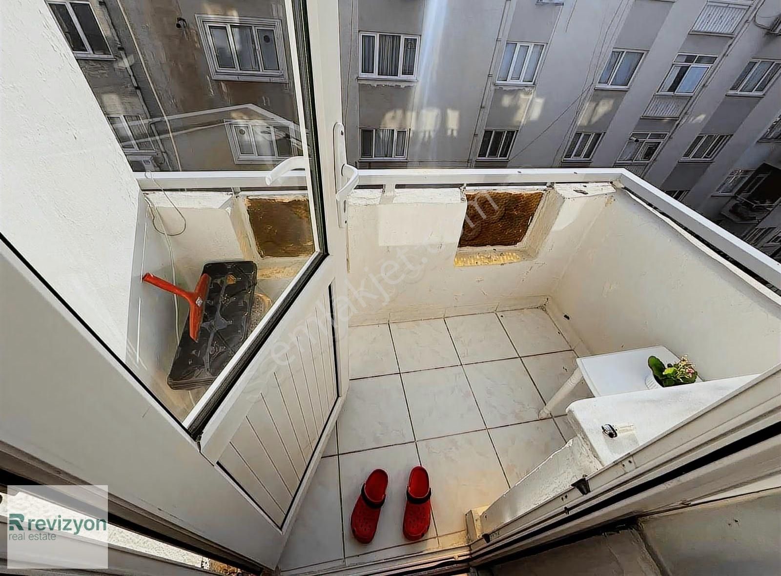 Altıparmak Çırpan Mah 2+1 Asansörlü Eşyalı Arakat Satılık Daire - Görsel 11